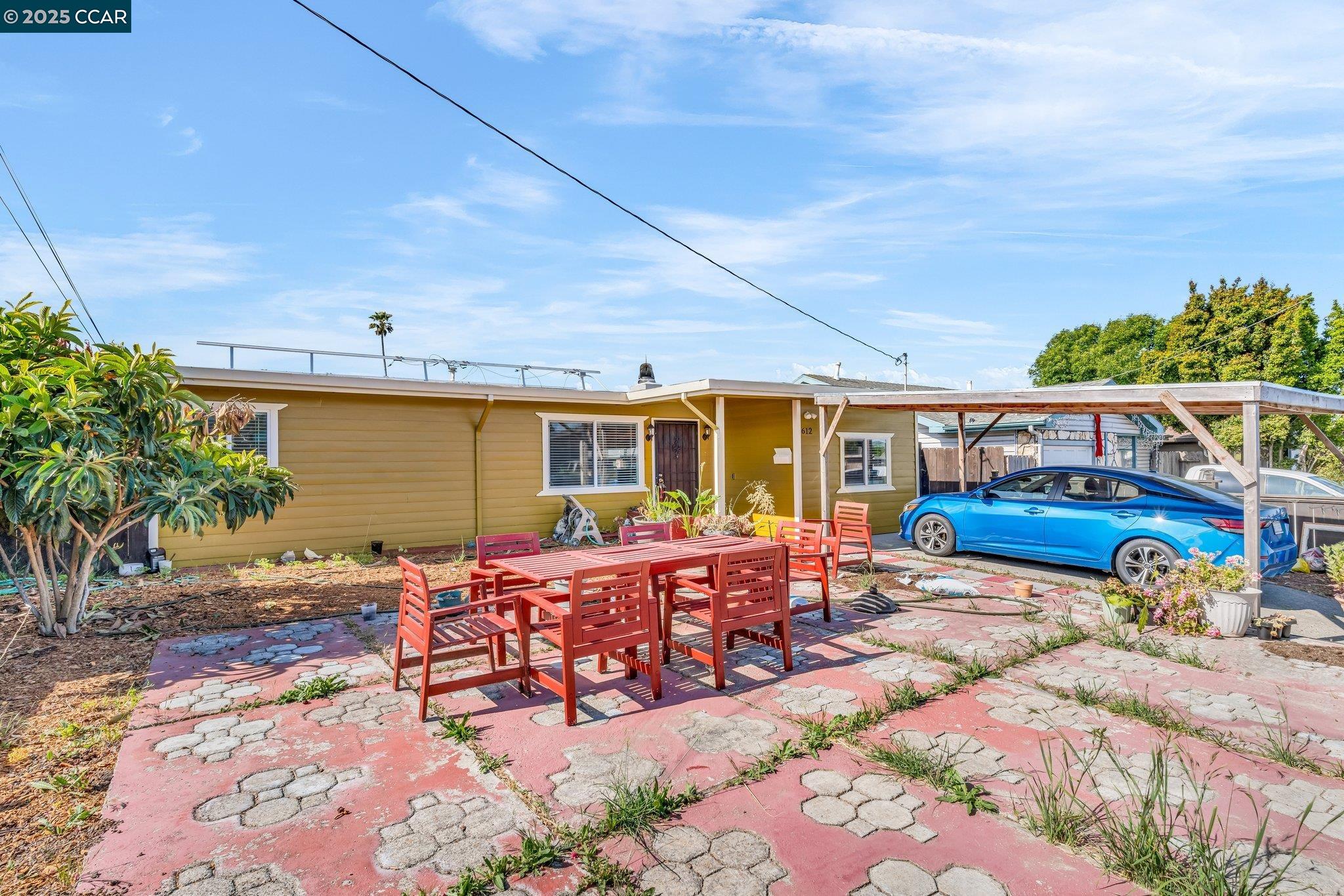 Detail Gallery Image 1 of 1 For 612 Thomas Dr, Richmond,  CA 94806 - 3 Beds | 1 Baths