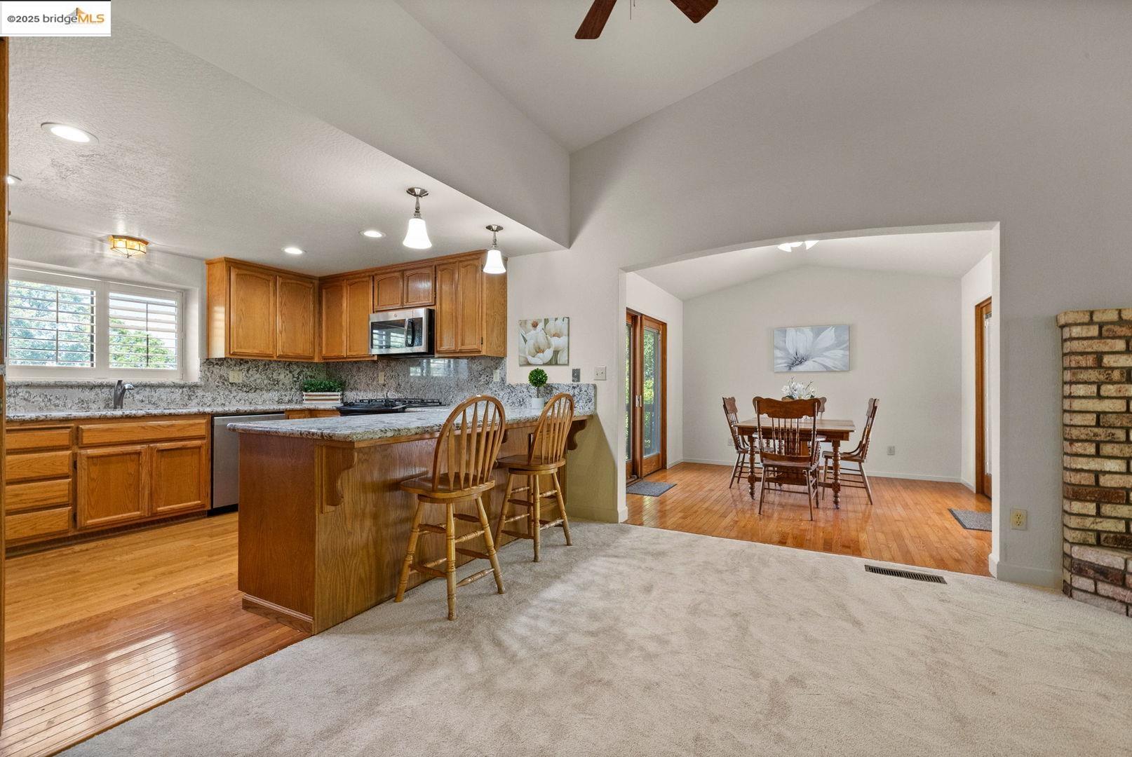 Detail Gallery Image 13 of 33 For 19903 Sally Ct, Sonora,  CA 95370 - 3 Beds | 2 Baths