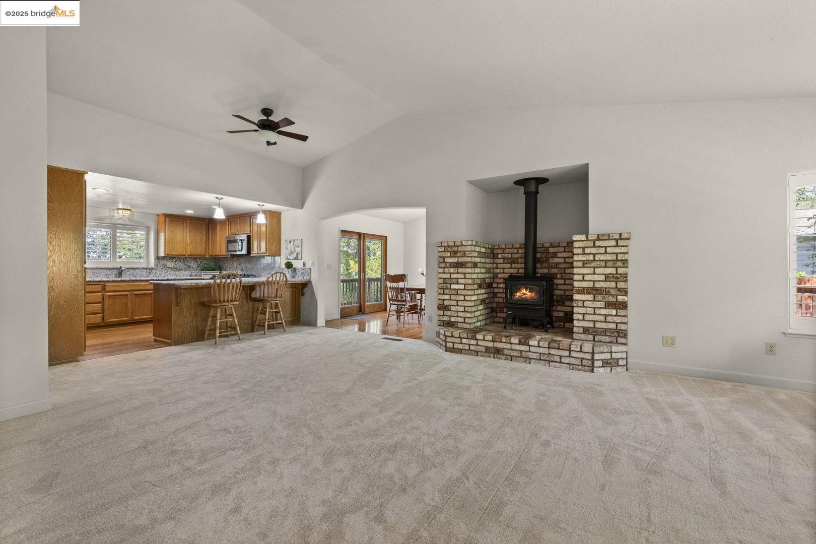 Detail Gallery Image 7 of 33 For 19903 Sally Ct, Sonora,  CA 95370 - 3 Beds | 2 Baths