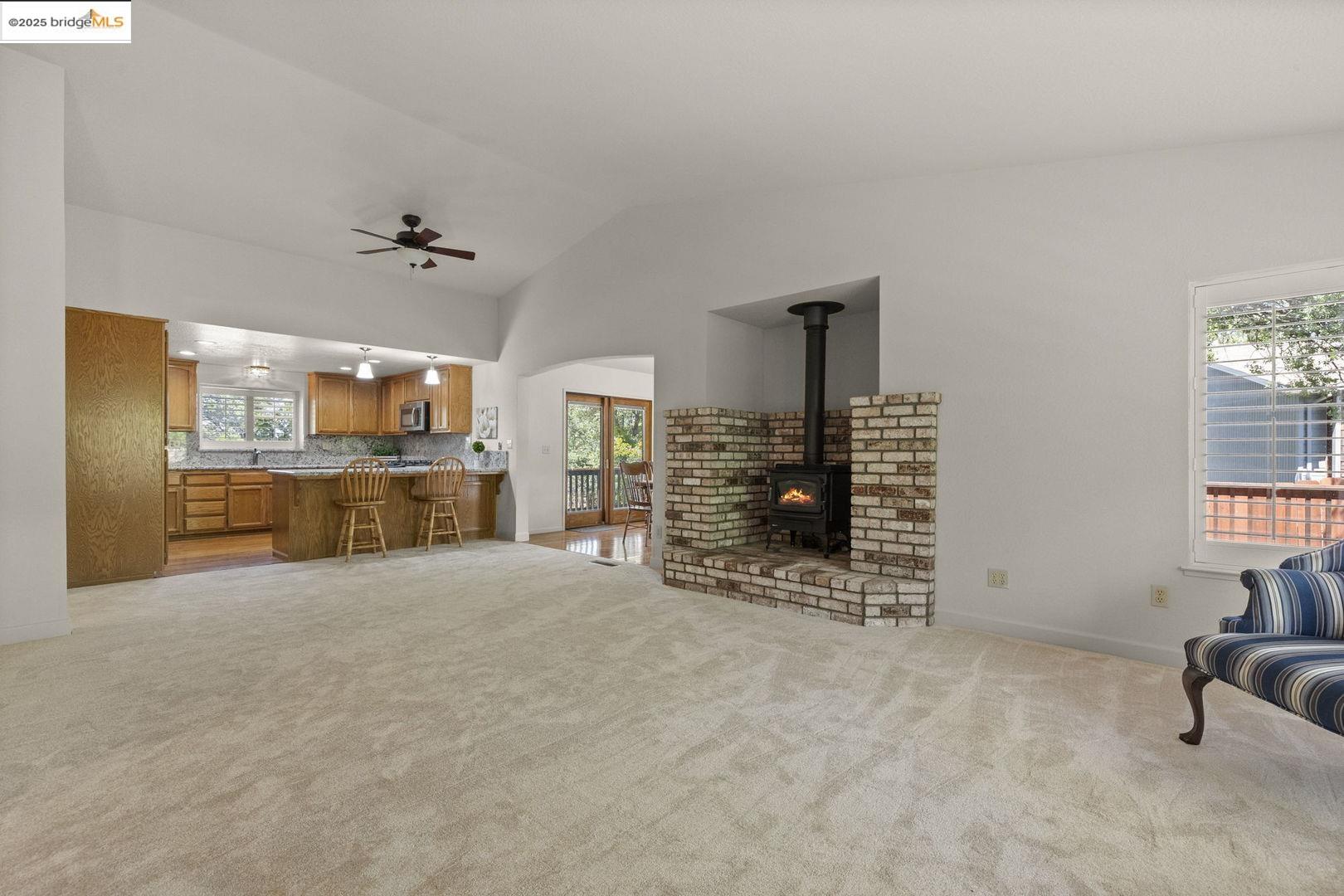 Detail Gallery Image 8 of 33 For 19903 Sally Ct, Sonora,  CA 95370 - 3 Beds | 2 Baths