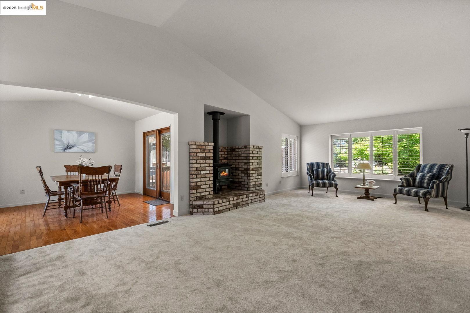 Detail Gallery Image 9 of 33 For 19903 Sally Ct, Sonora,  CA 95370 - 3 Beds | 2 Baths