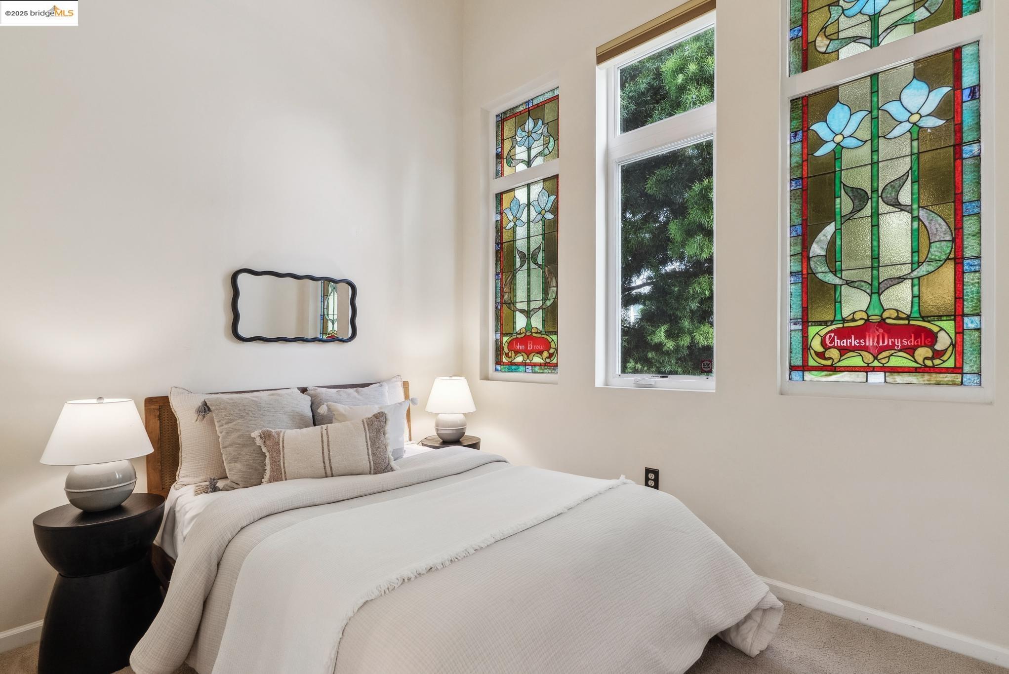 Detail Gallery Image 20 of 44 For 6300 Shattuck Ave #1,  Oakland,  CA 94609 - 3 Beds | 2 Baths