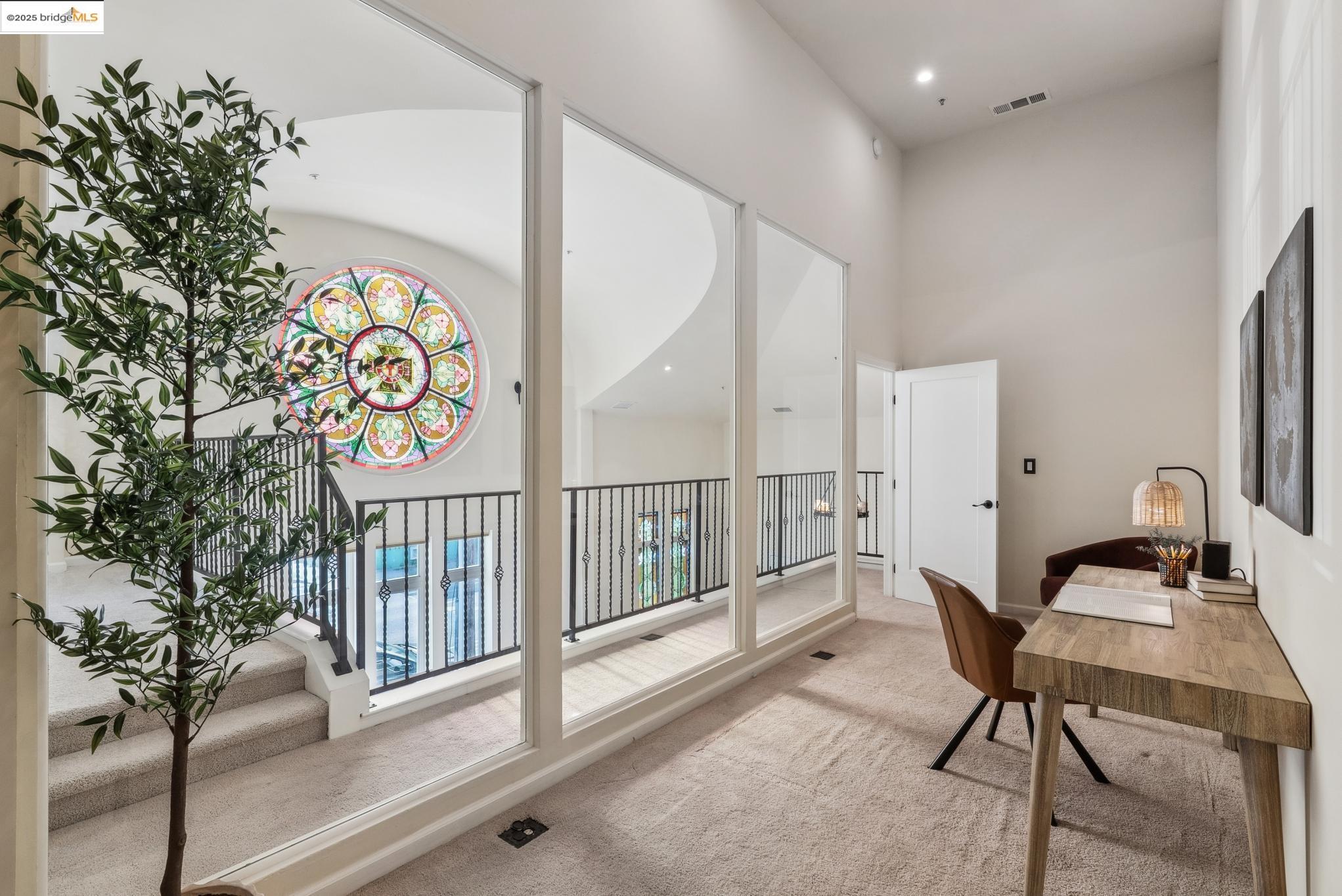 Detail Gallery Image 26 of 44 For 6300 Shattuck Ave #1,  Oakland,  CA 94609 - 3 Beds | 2 Baths
