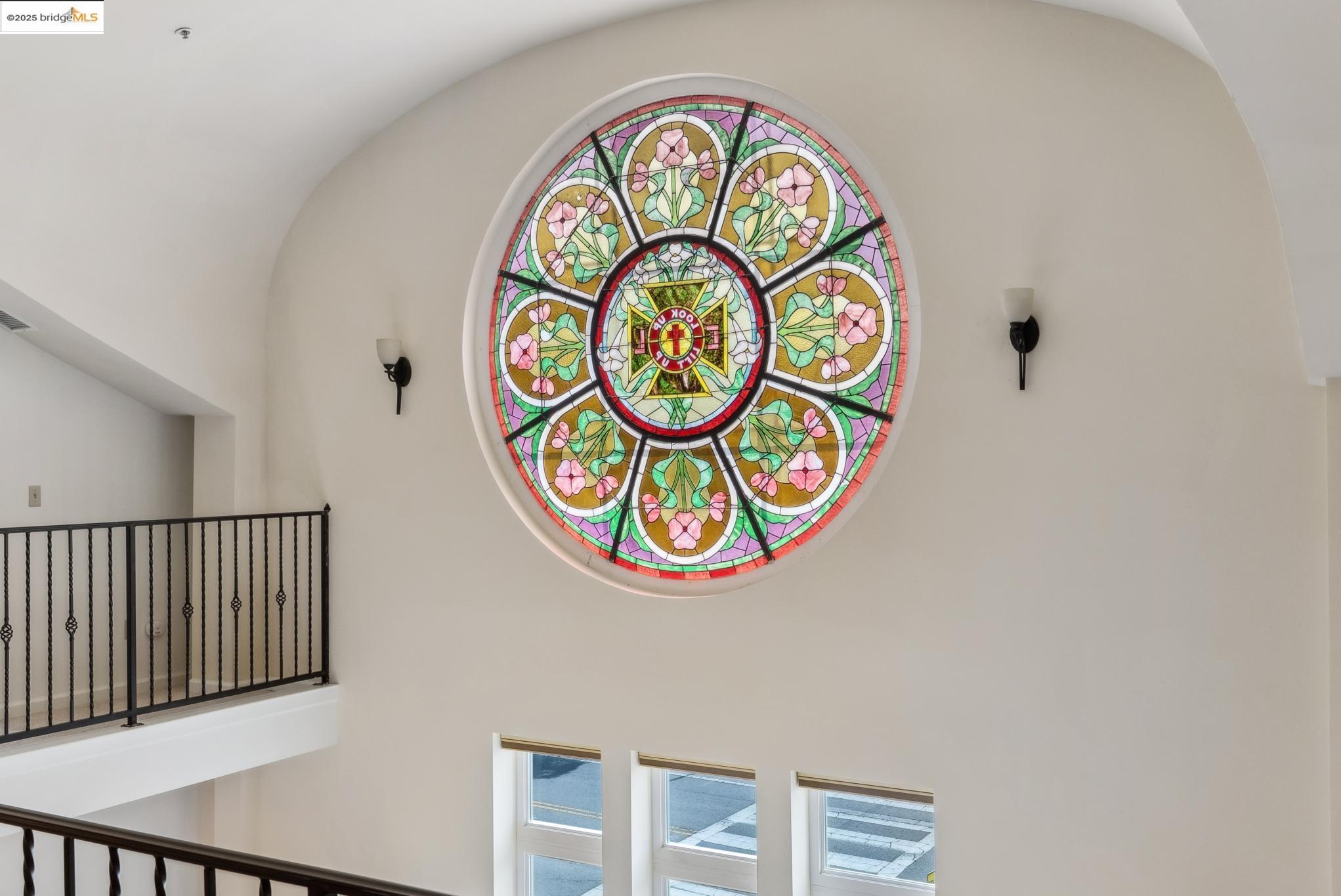 Detail Gallery Image 39 of 44 For 6300 Shattuck Ave #1,  Oakland,  CA 94609 - 3 Beds | 2 Baths