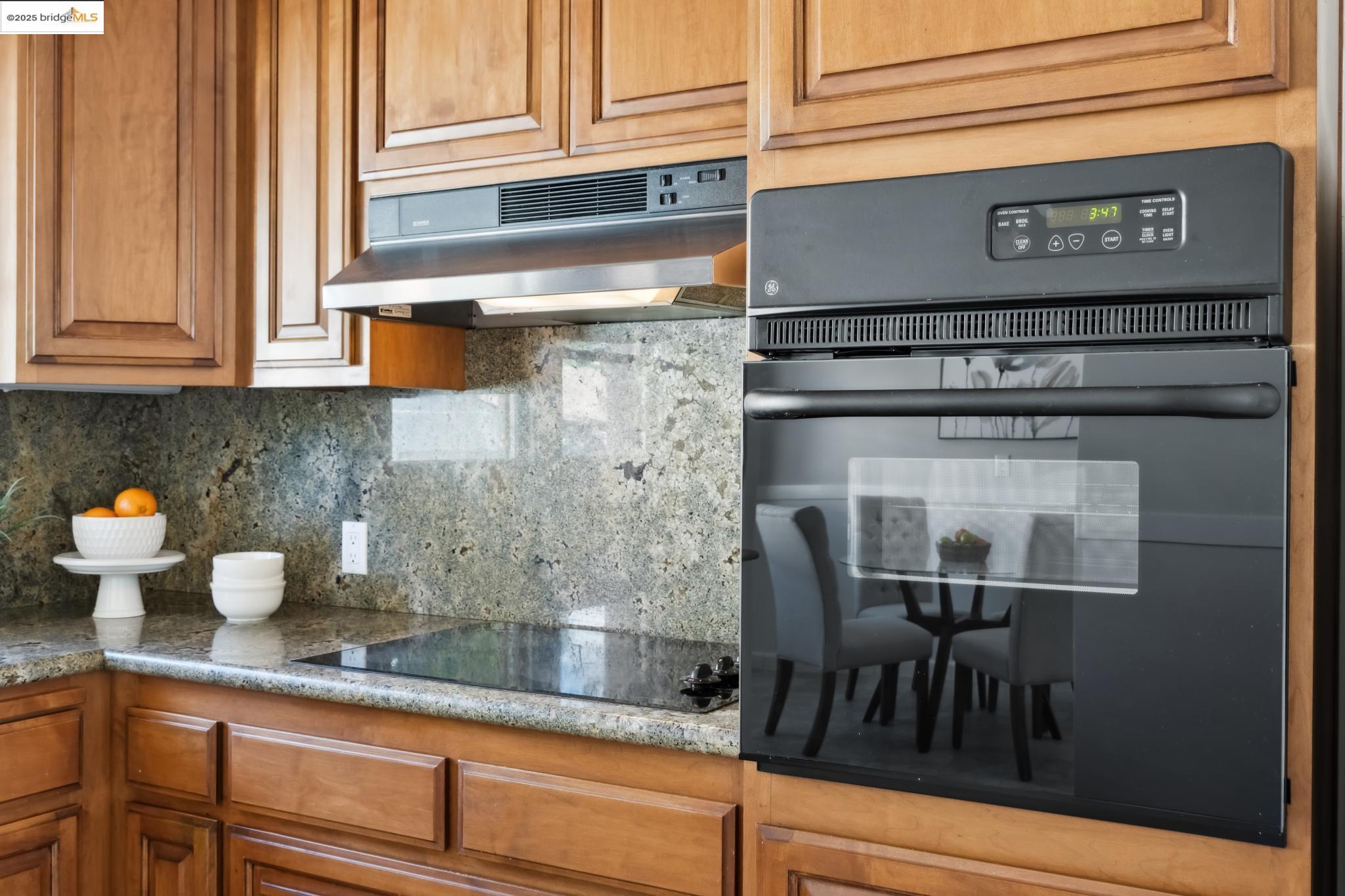 Detail Gallery Image 23 of 55 For 148 Estabrook, San Leandro,  CA 94577 - 3 Beds | 1/1 Baths