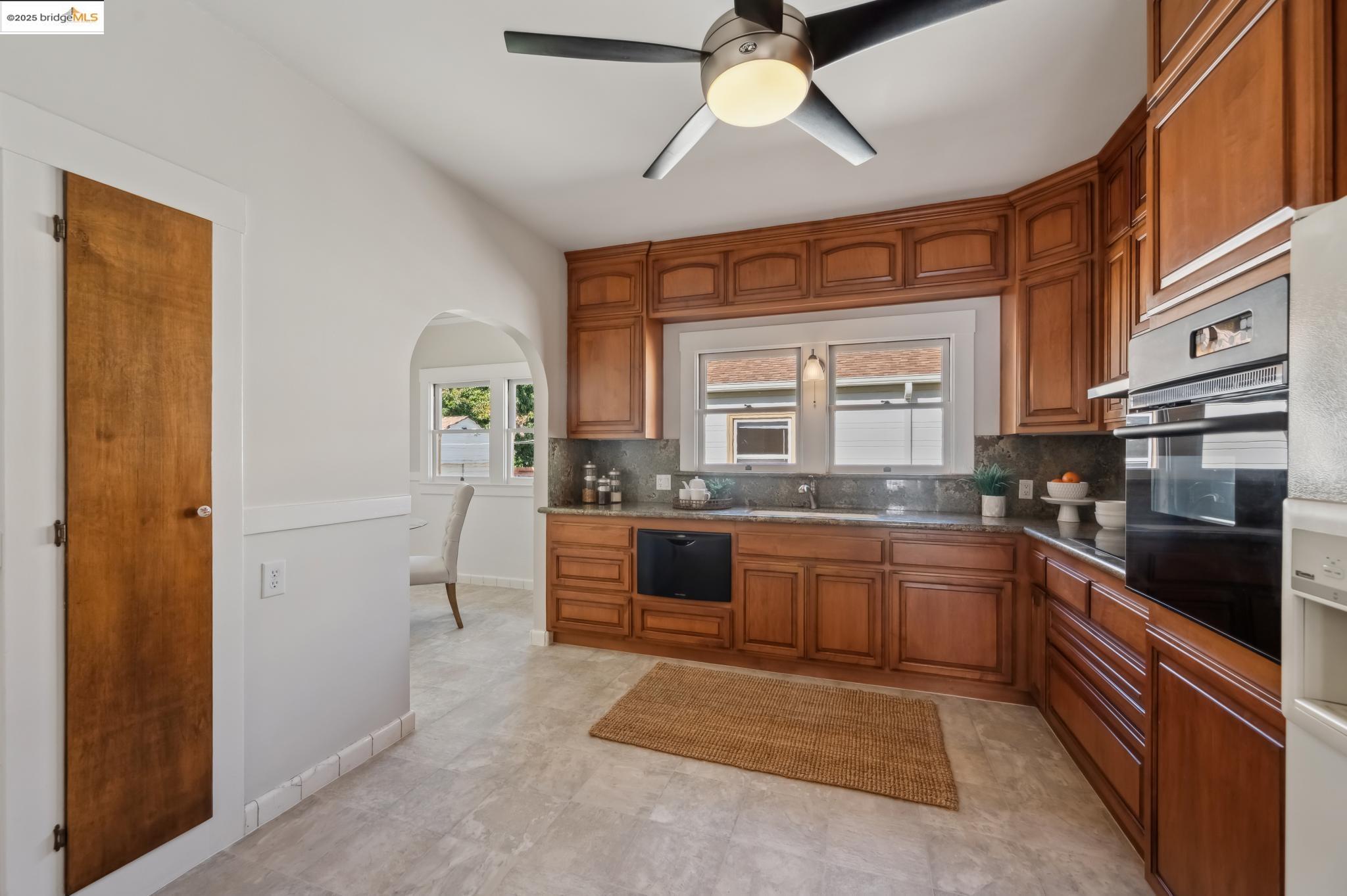 Detail Gallery Image 27 of 55 For 148 Estabrook, San Leandro,  CA 94577 - 3 Beds | 1/1 Baths