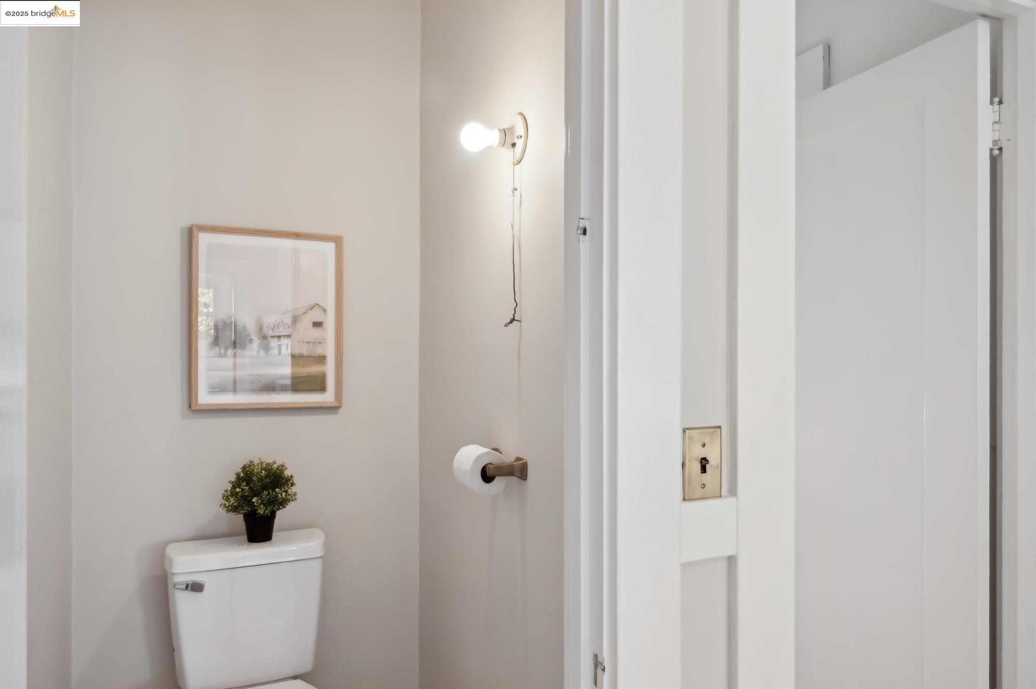 Detail Gallery Image 37 of 55 For 148 Estabrook, San Leandro,  CA 94577 - 3 Beds | 1/1 Baths