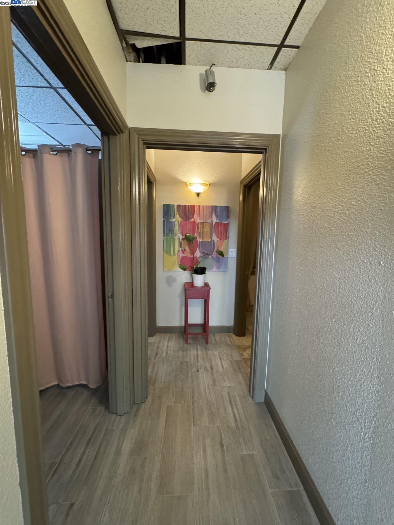 Detail Gallery Image 11 of 21 For 91 Gregory Ln #8, Pleasant Hill,  CA 94523 - – Beds | – Baths