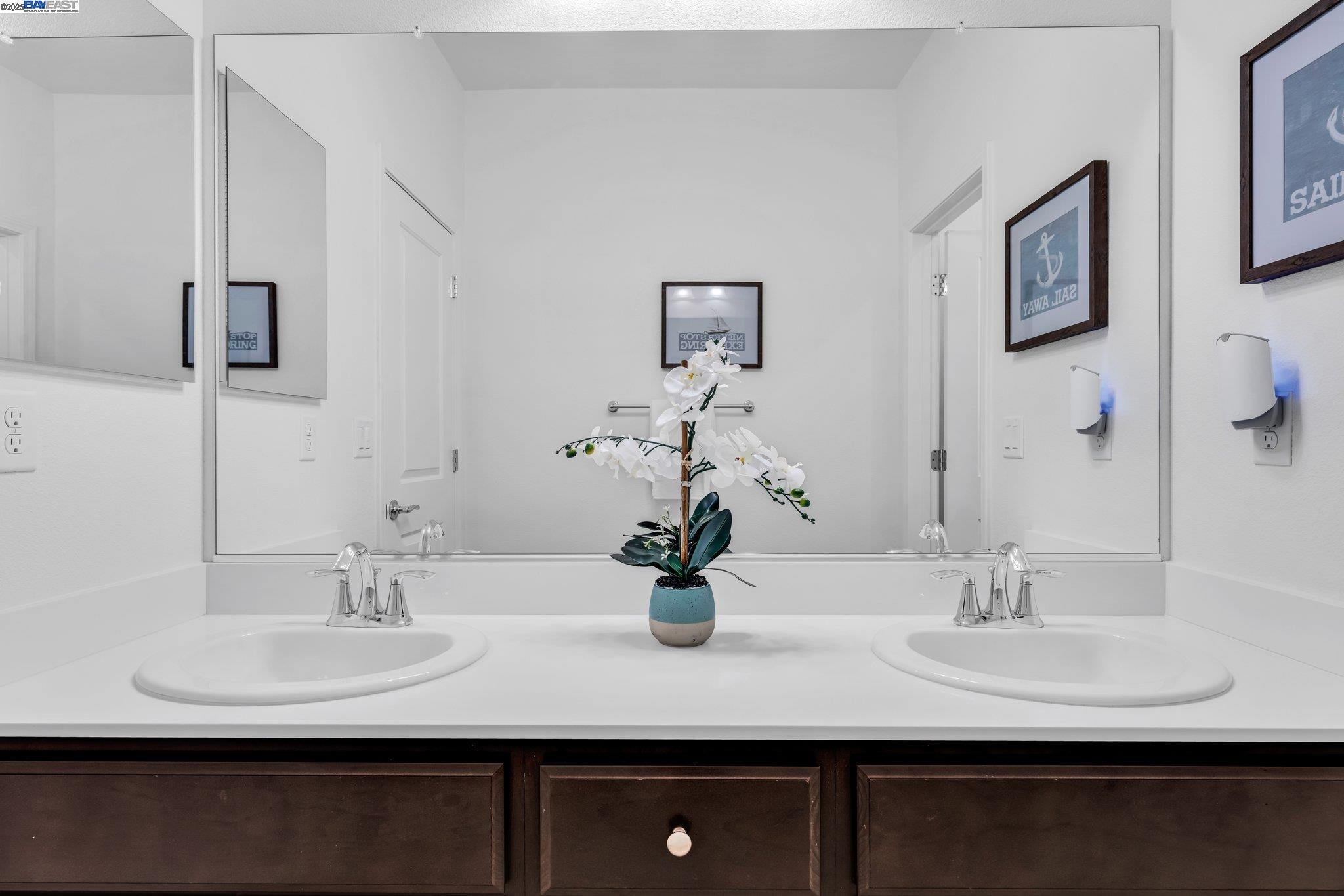 Detail Gallery Image 30 of 60 For 2305 Augusta Ave, Tracy,  CA 95377 - 4 Beds | 3 Baths