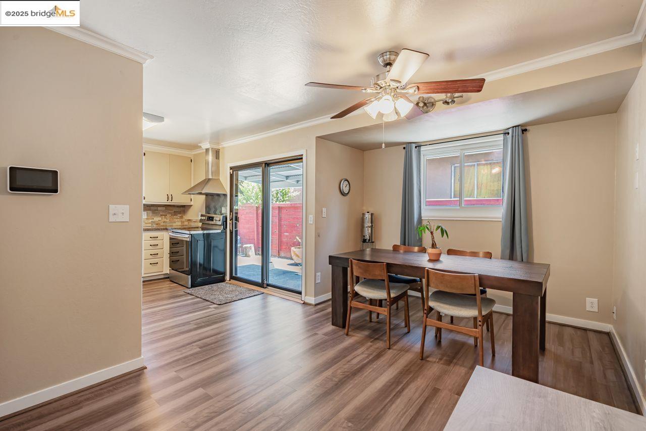 Detail Gallery Image 11 of 28 For Parkwood Dr, Vallejo,  CA 94591 - 3 Beds | 2 Baths