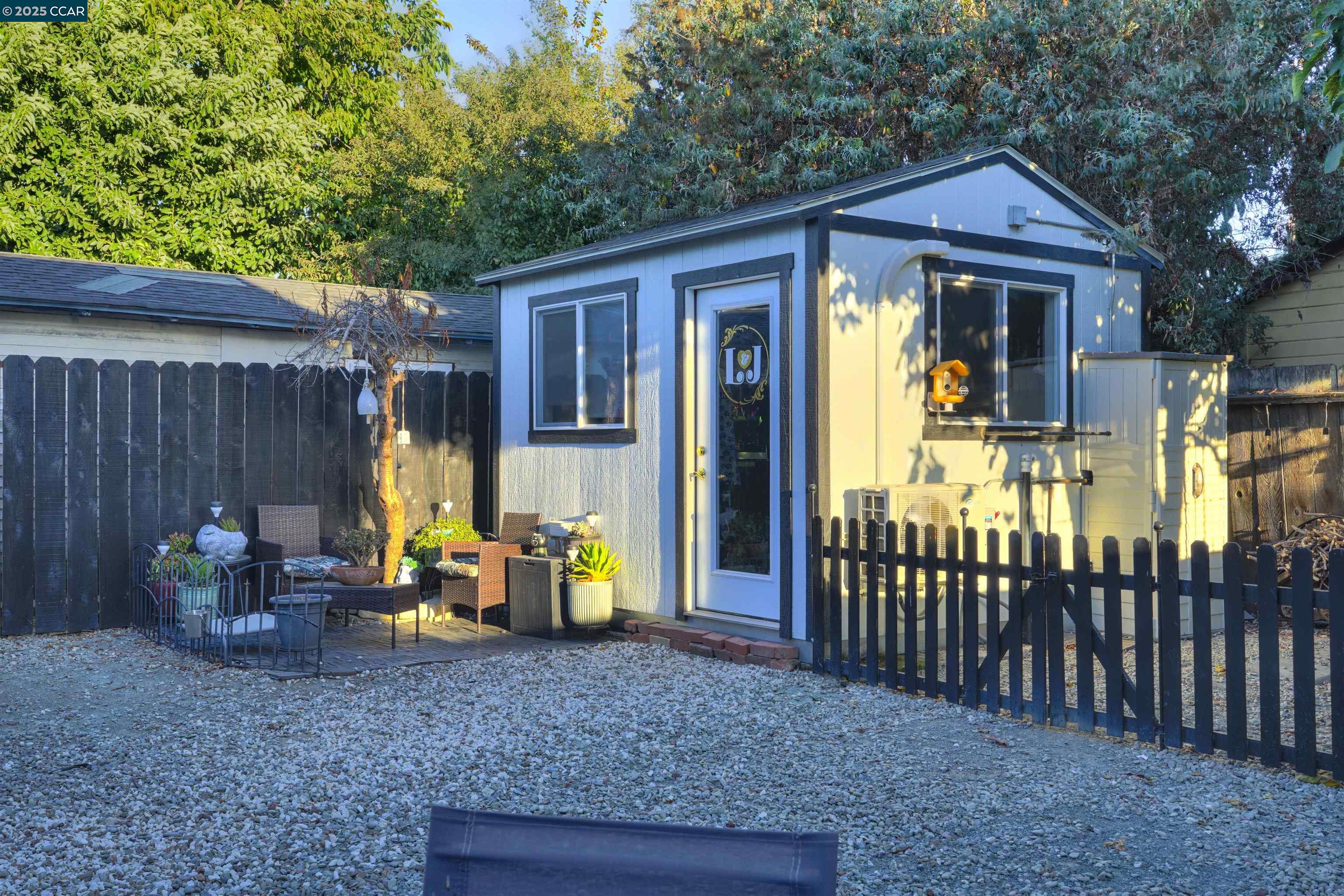 Detail Gallery Image 32 of 36 For 1324 104th Ave, Oakland,  CA 94603 - 2 Beds | 2 Baths