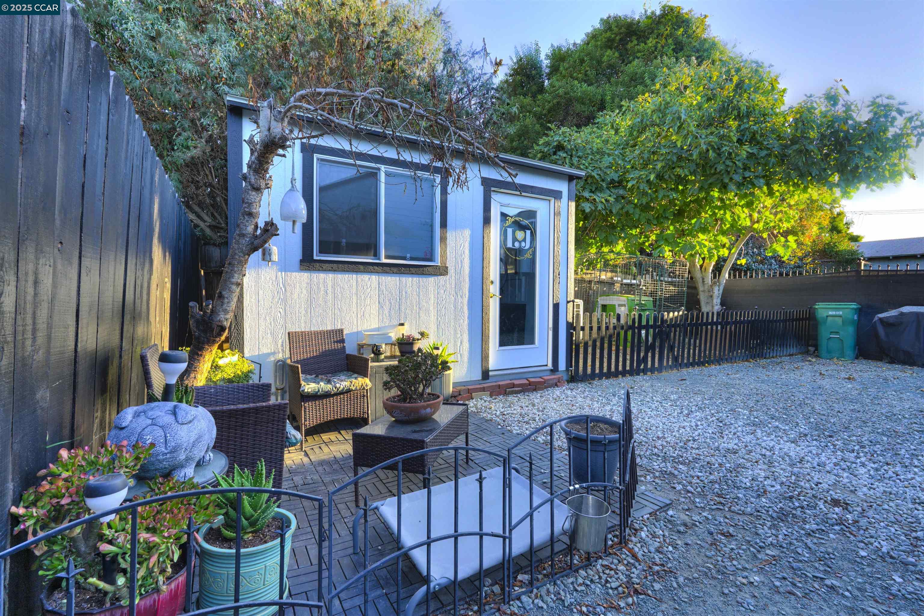 Detail Gallery Image 34 of 36 For 1324 104th Ave, Oakland,  CA 94603 - 2 Beds | 2 Baths