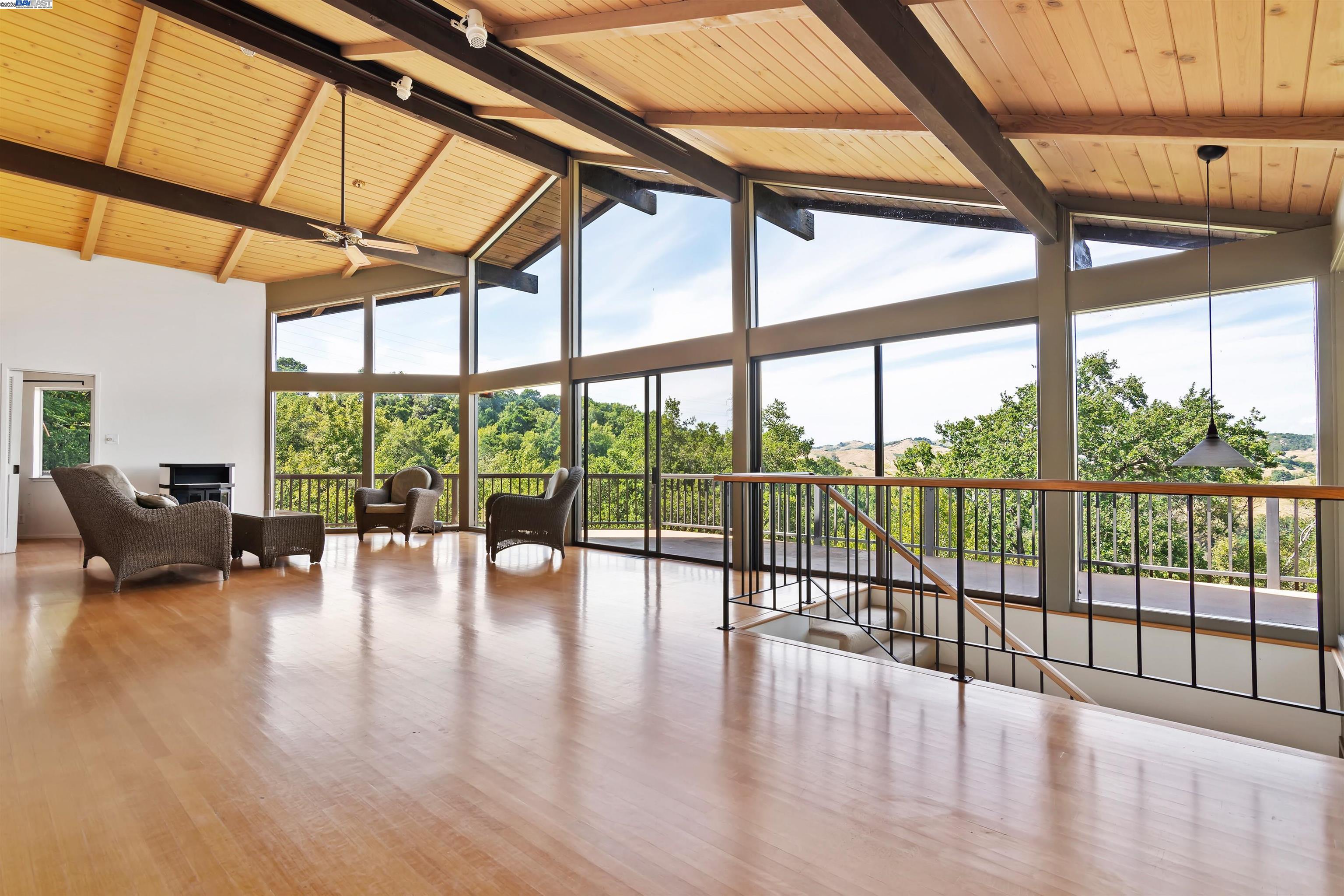 Detail Gallery Image 12 of 60 For 26 Marston Rd, Orinda,  CA 94563 - 4 Beds | 3 Baths