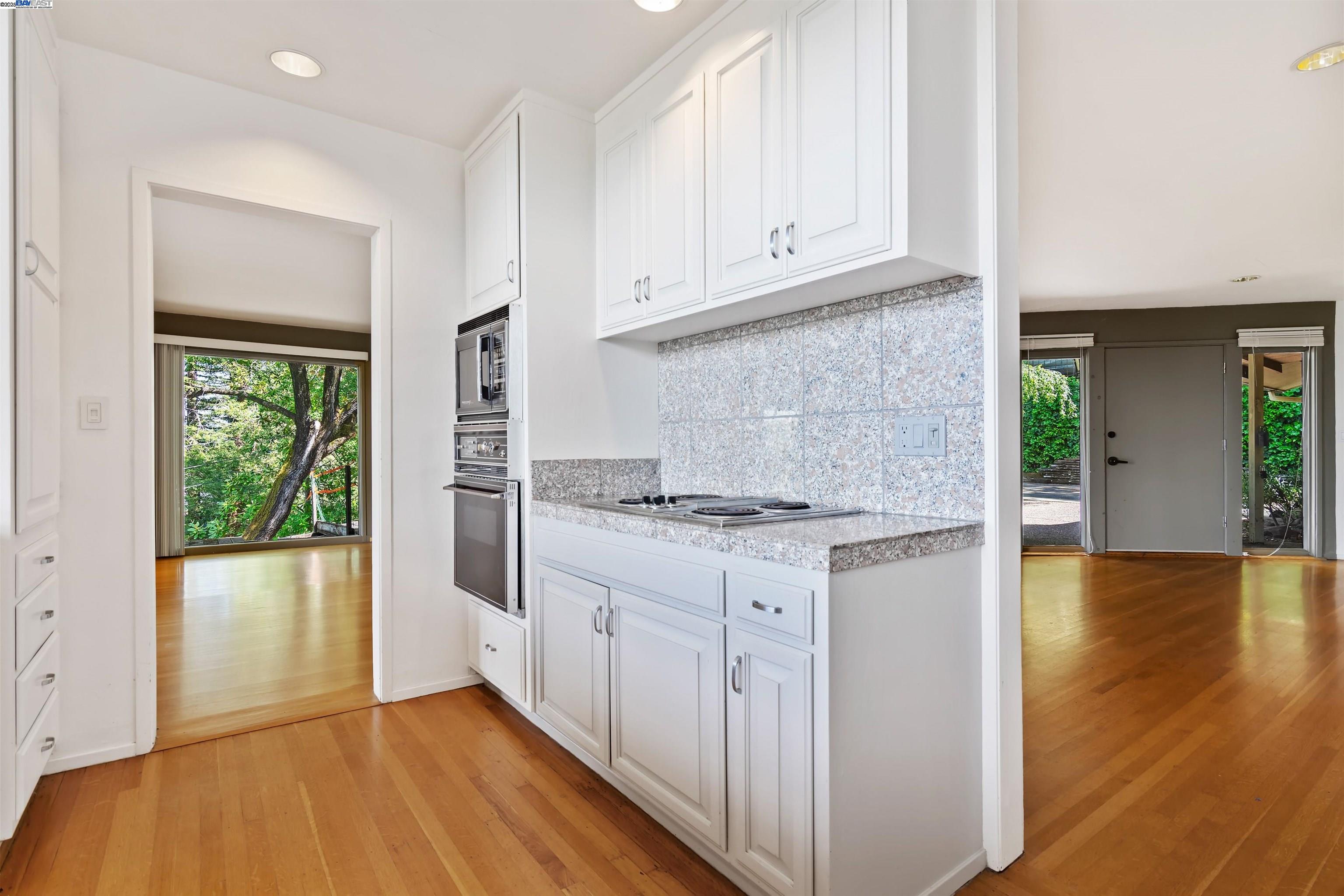 Detail Gallery Image 14 of 60 For 26 Marston Rd, Orinda,  CA 94563 - 4 Beds | 3 Baths