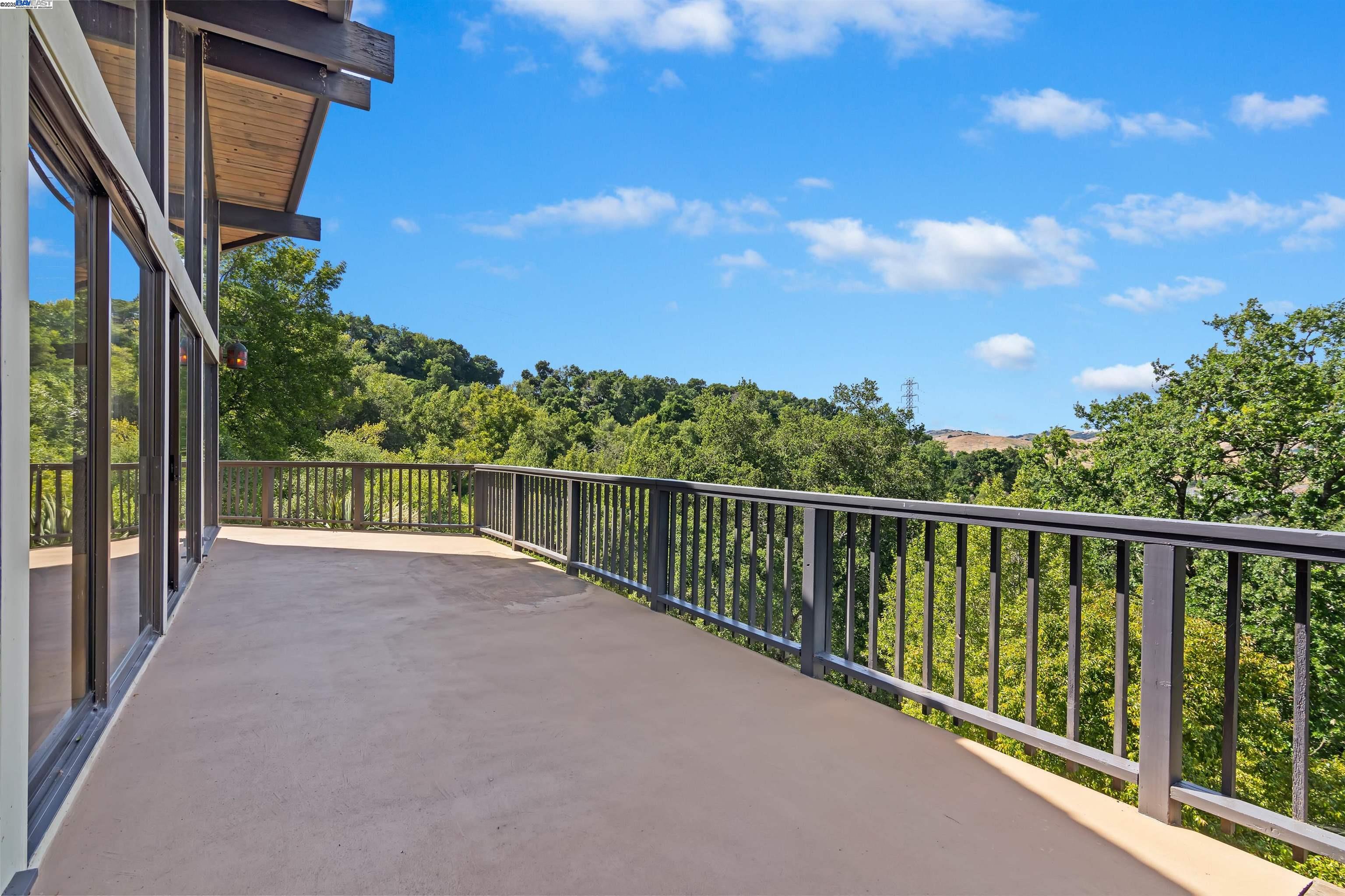 Detail Gallery Image 24 of 60 For 26 Marston Rd, Orinda,  CA 94563 - 4 Beds | 3 Baths