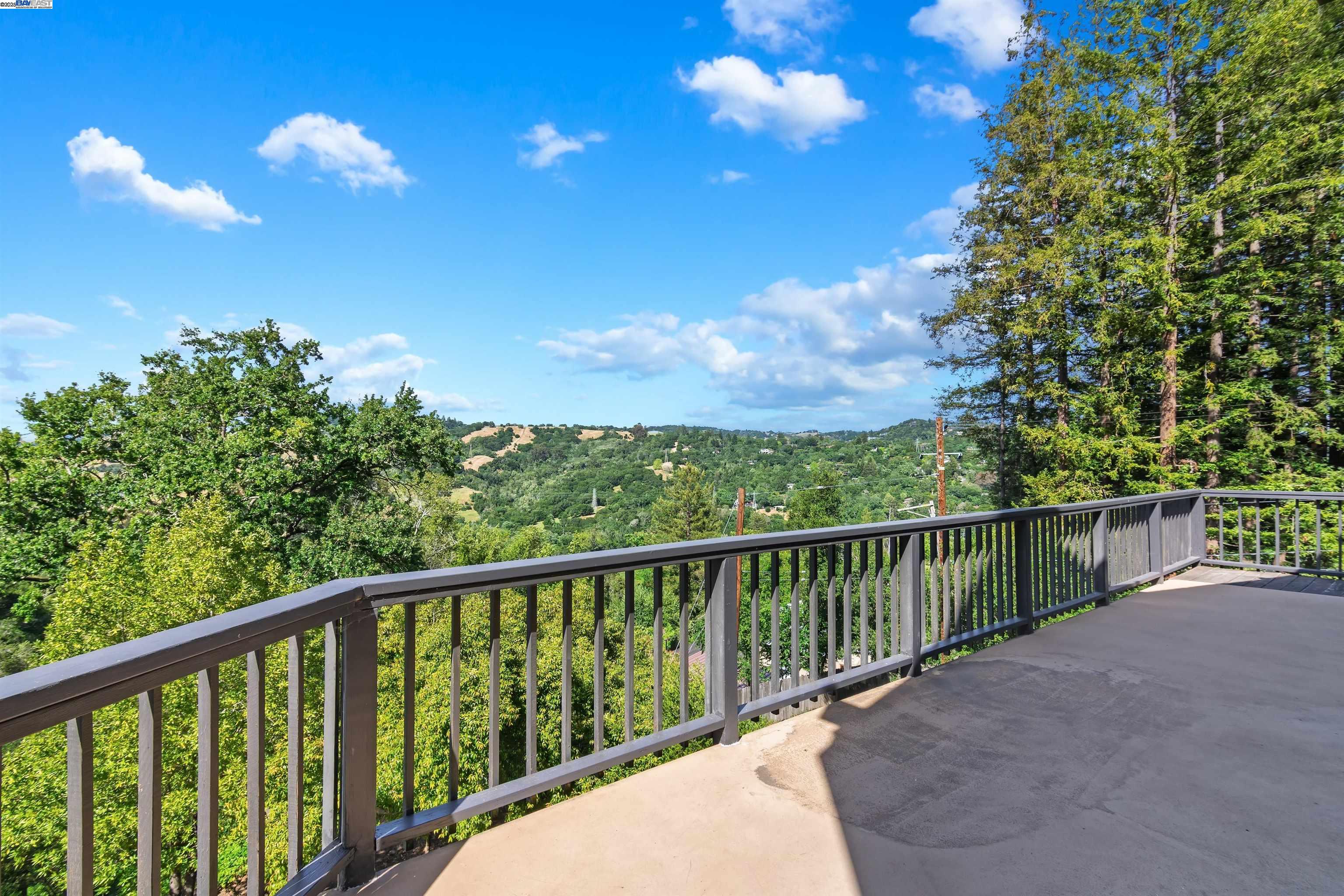 Detail Gallery Image 27 of 60 For 26 Marston Rd, Orinda,  CA 94563 - 4 Beds | 3 Baths
