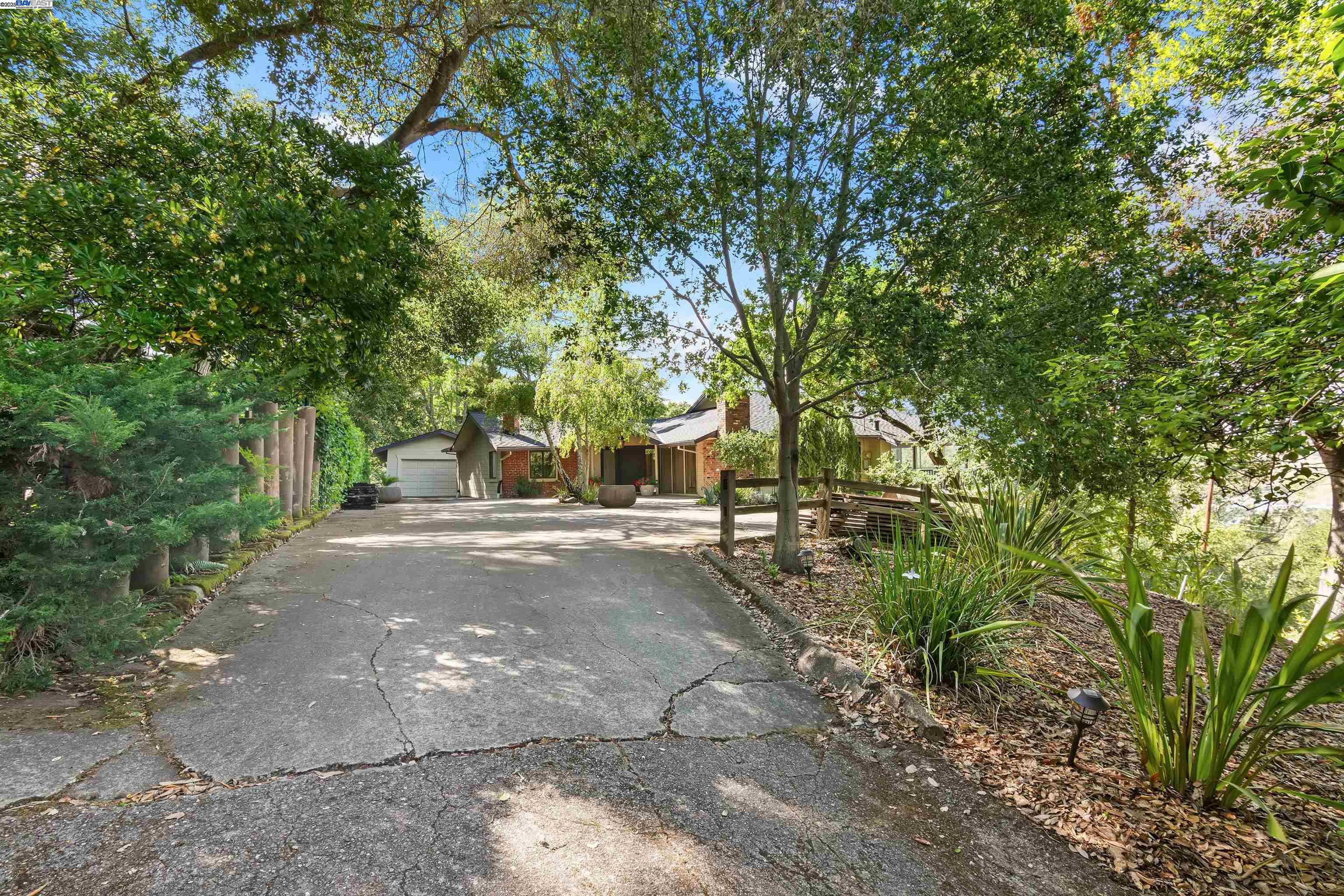 Detail Gallery Image 42 of 60 For 26 Marston Rd, Orinda,  CA 94563 - 4 Beds | 3 Baths