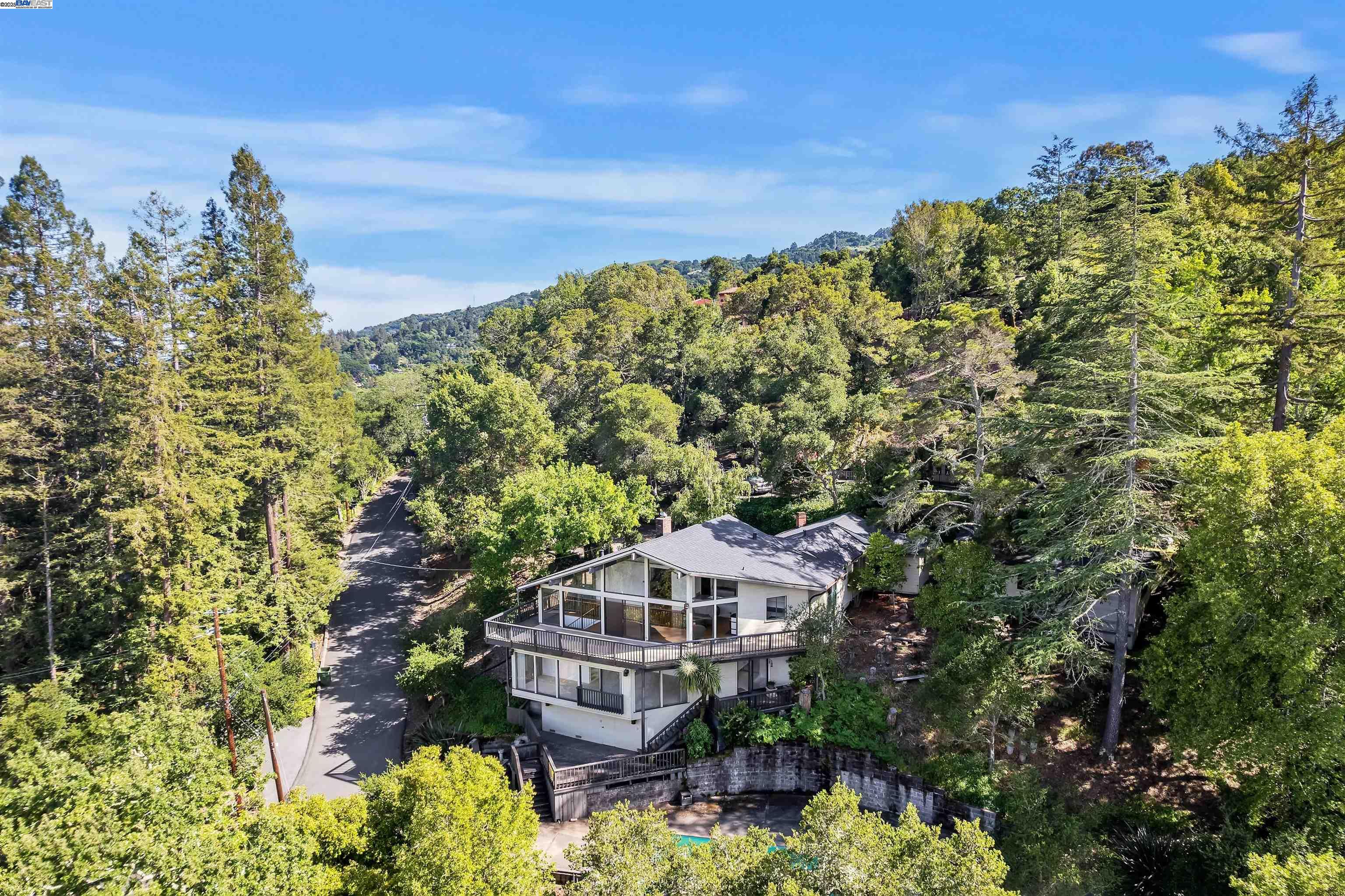 Detail Gallery Image 45 of 60 For 26 Marston Rd, Orinda,  CA 94563 - 4 Beds | 3 Baths