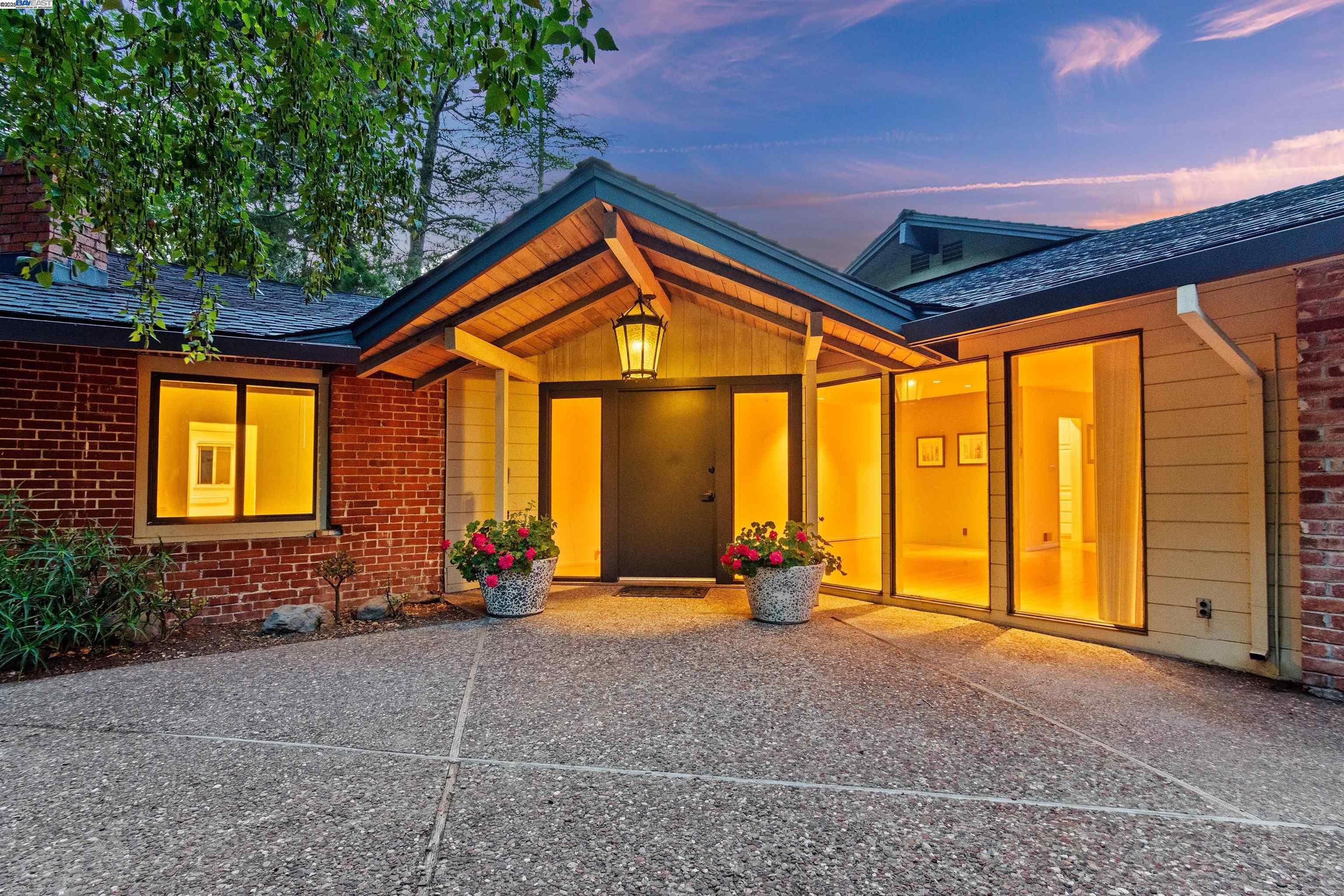 Detail Gallery Image 53 of 60 For 26 Marston Rd, Orinda,  CA 94563 - 4 Beds | 3 Baths