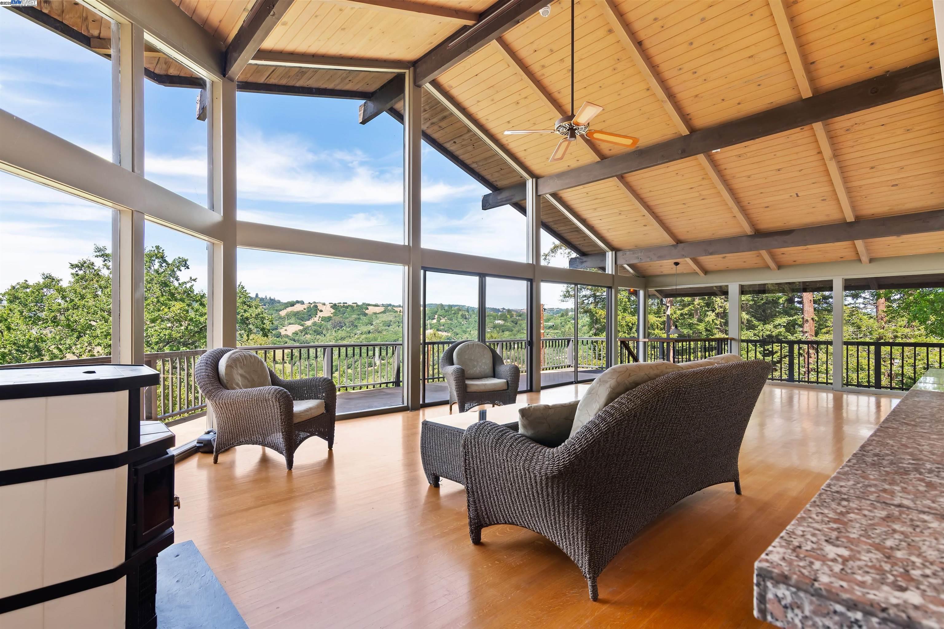 Detail Gallery Image 9 of 60 For 26 Marston Rd, Orinda,  CA 94563 - 4 Beds | 3 Baths