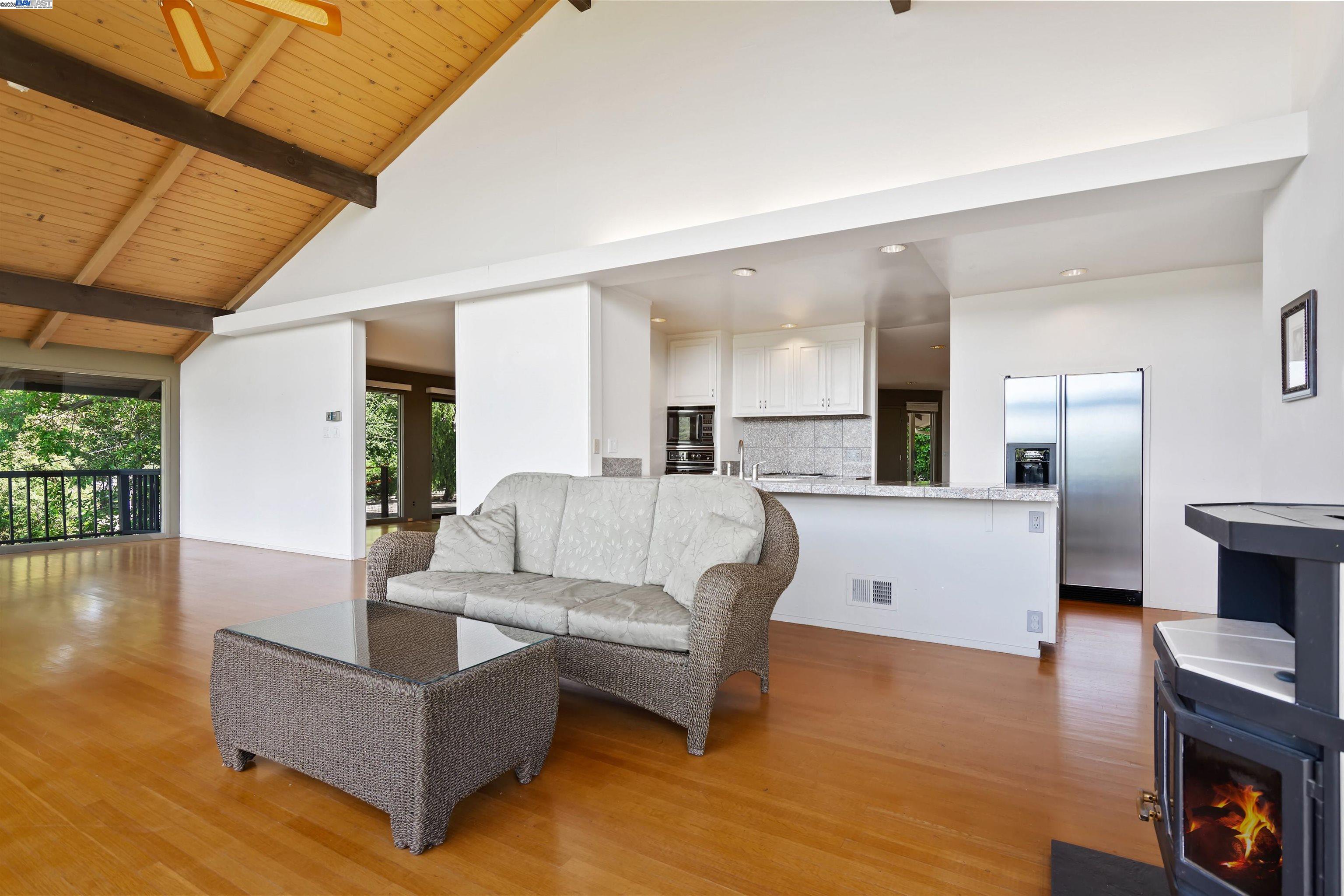 Detail Gallery Image 10 of 60 For 26 Marston Rd, Orinda,  CA 94563 - 4 Beds | 3 Baths