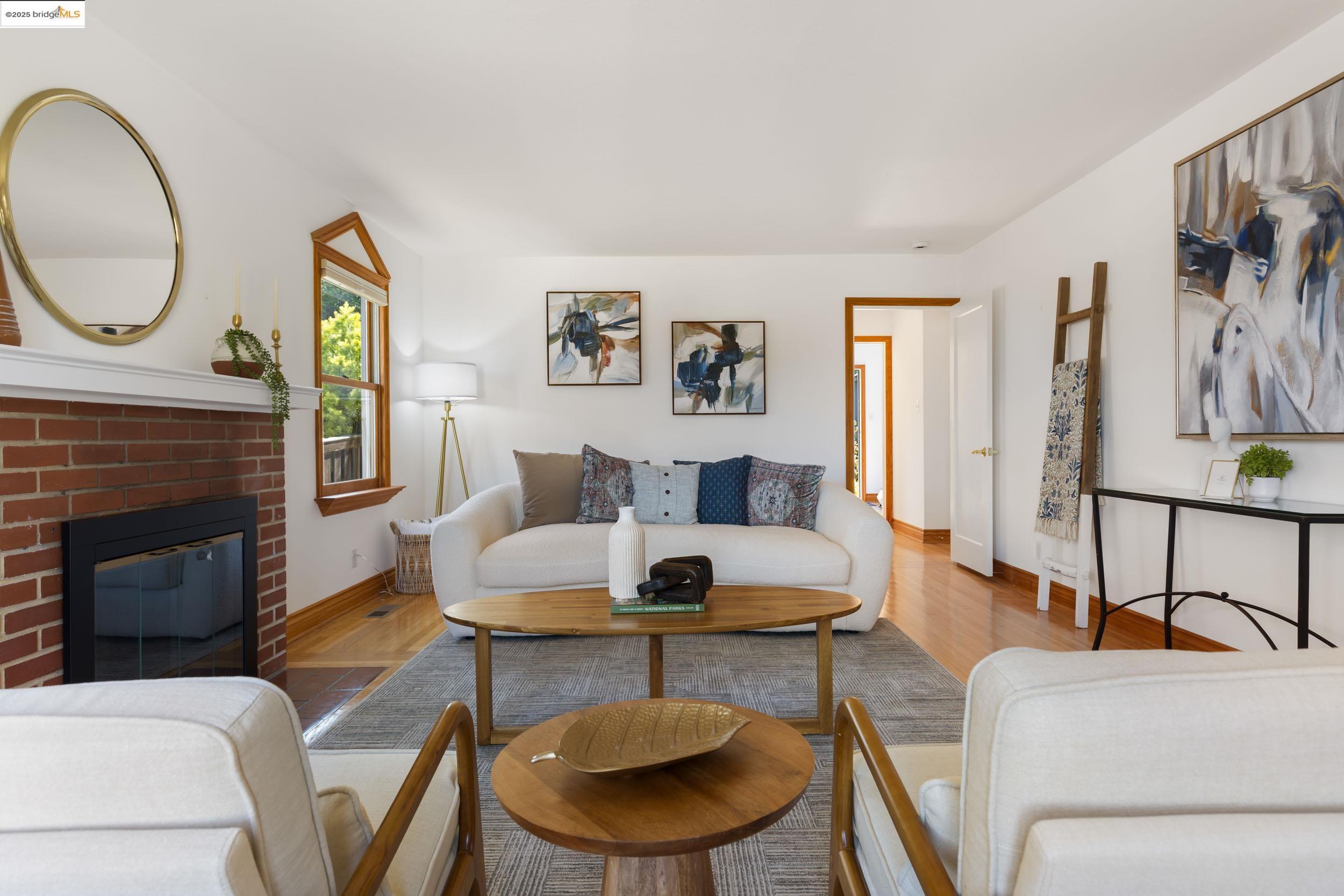 Detail Gallery Image 3 of 28 For 1338 S 58th St, Richmond,  CA 94804 - 2 Beds | 1 Baths