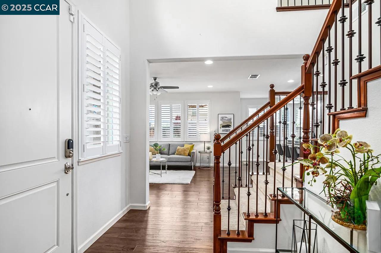 Detail Gallery Image 18 of 46 For 988 Flurry, Livermore,  CA 94550 - 4 Beds | 3 Baths