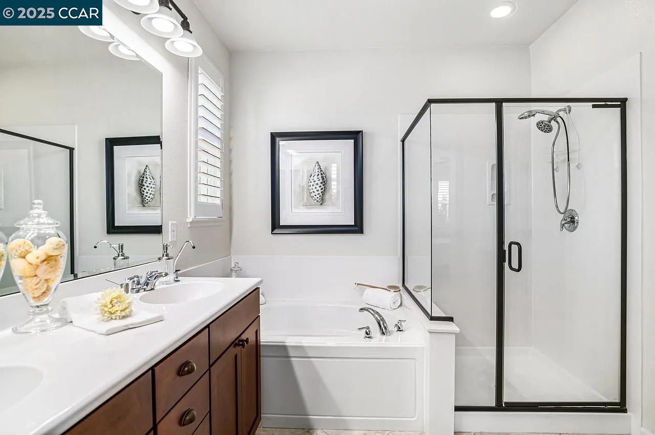 Detail Gallery Image 25 of 46 For 988 Flurry, Livermore,  CA 94550 - 4 Beds | 3 Baths