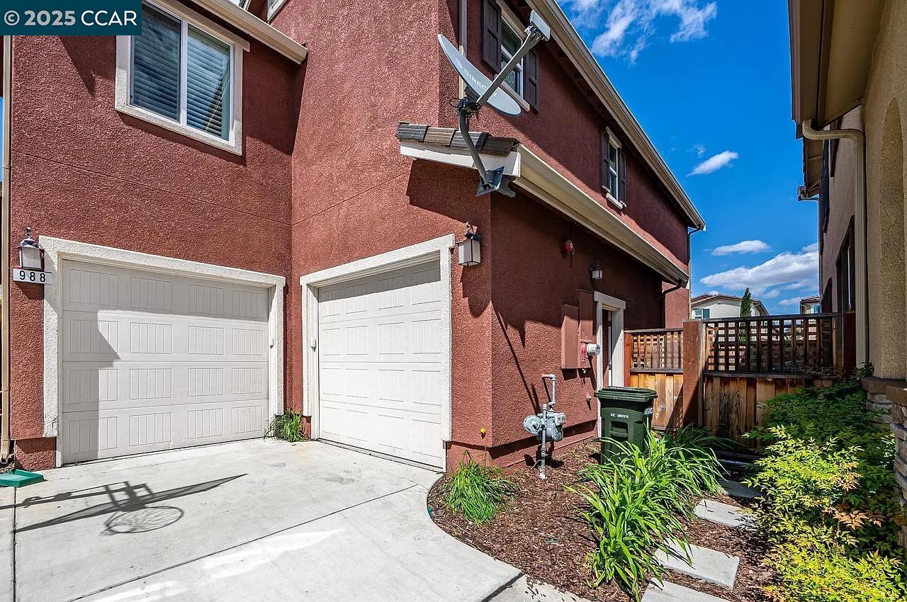 Detail Gallery Image 37 of 46 For 988 Flurry, Livermore,  CA 94550 - 4 Beds | 3 Baths