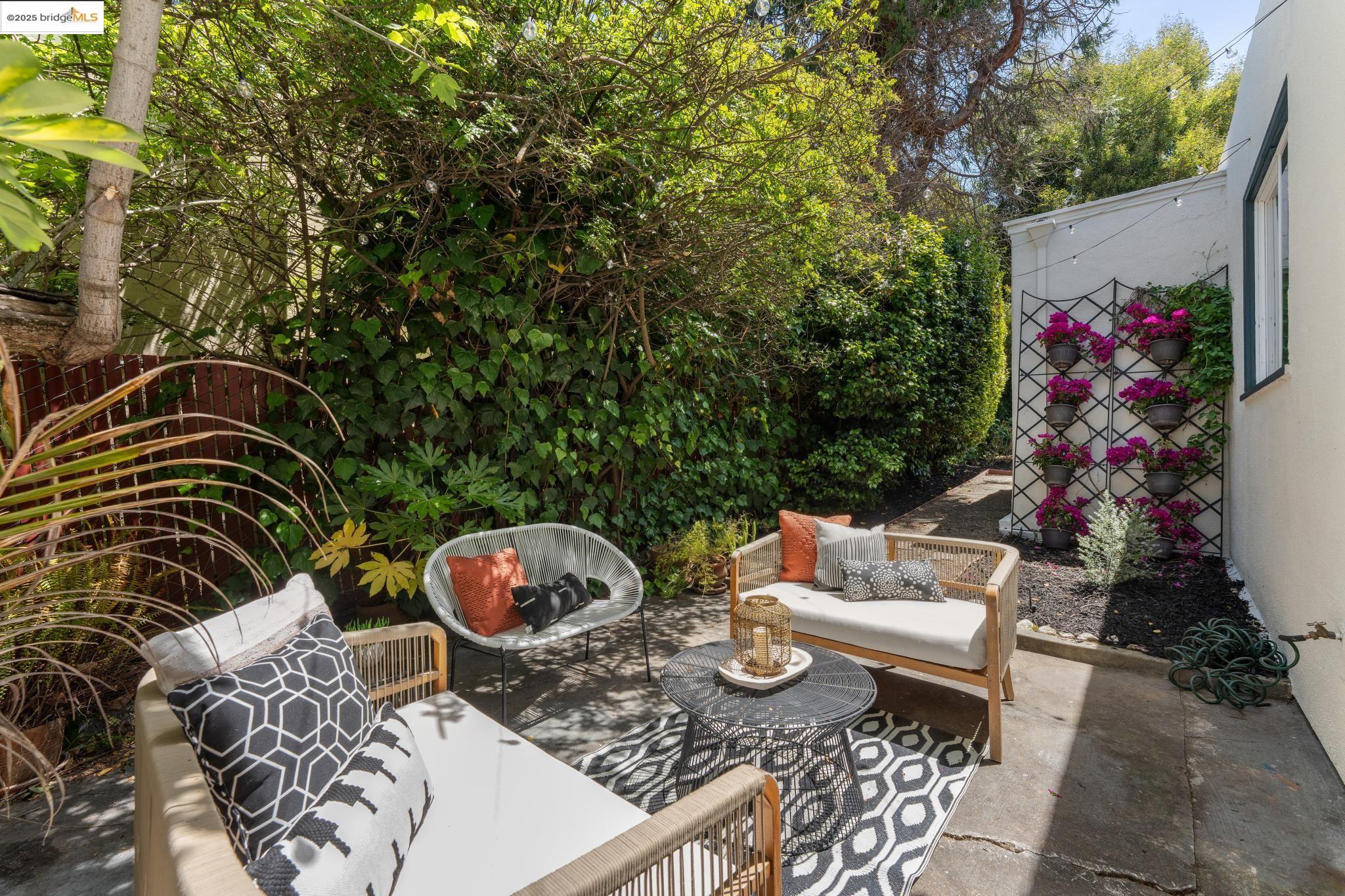 Detail Gallery Image 31 of 42 For 3610 Calafia Ave, Oakland,  CA 94605 - 3 Beds | 2 Baths