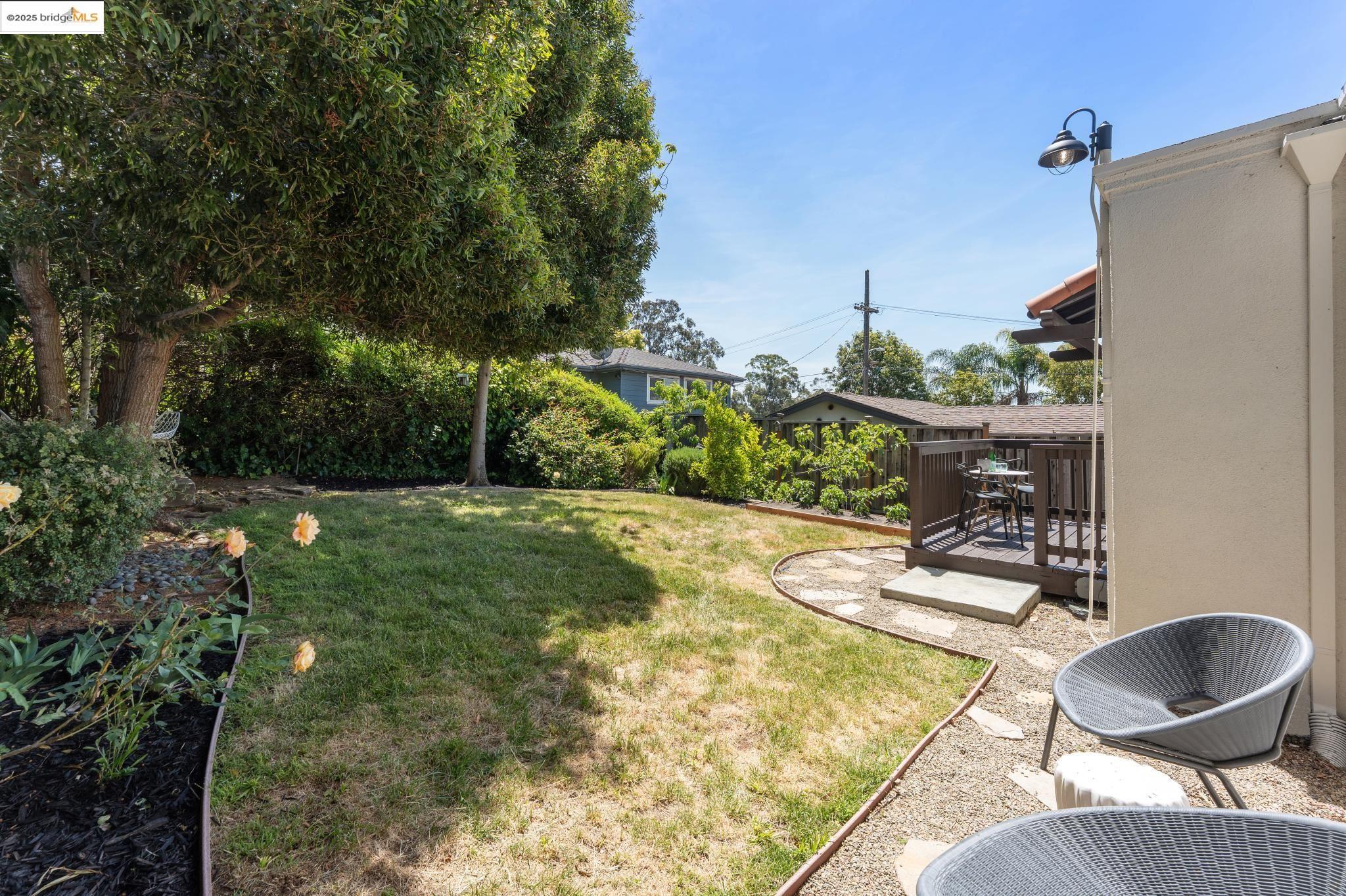 Detail Gallery Image 34 of 42 For 3610 Calafia Ave, Oakland,  CA 94605 - 3 Beds | 2 Baths
