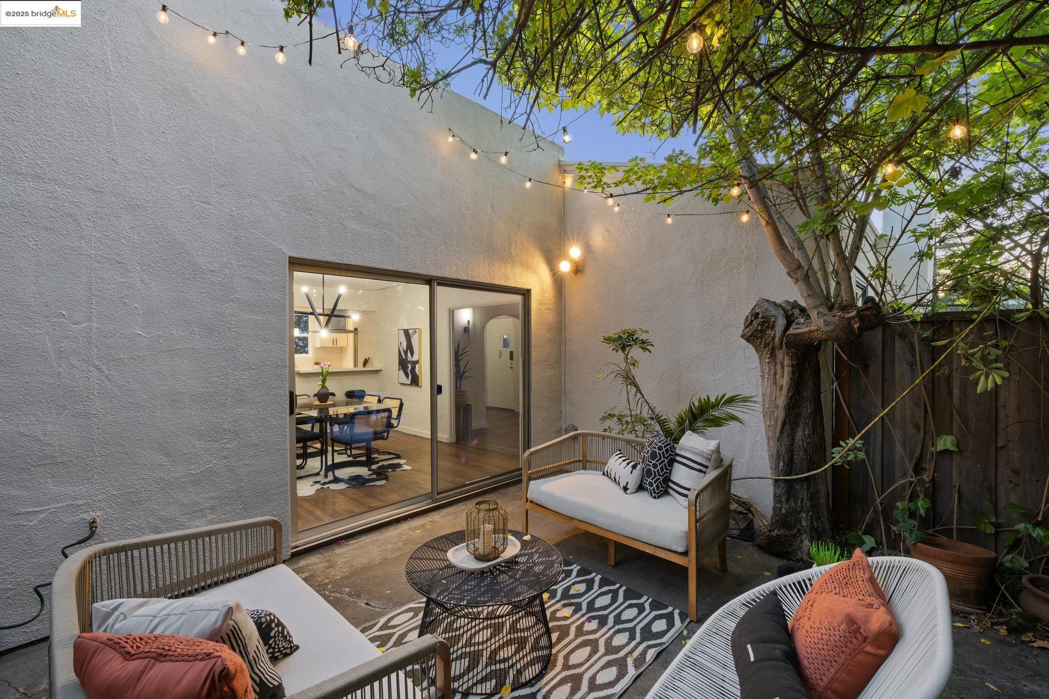 Detail Gallery Image 41 of 42 For 3610 Calafia Ave, Oakland,  CA 94605 - 3 Beds | 2 Baths