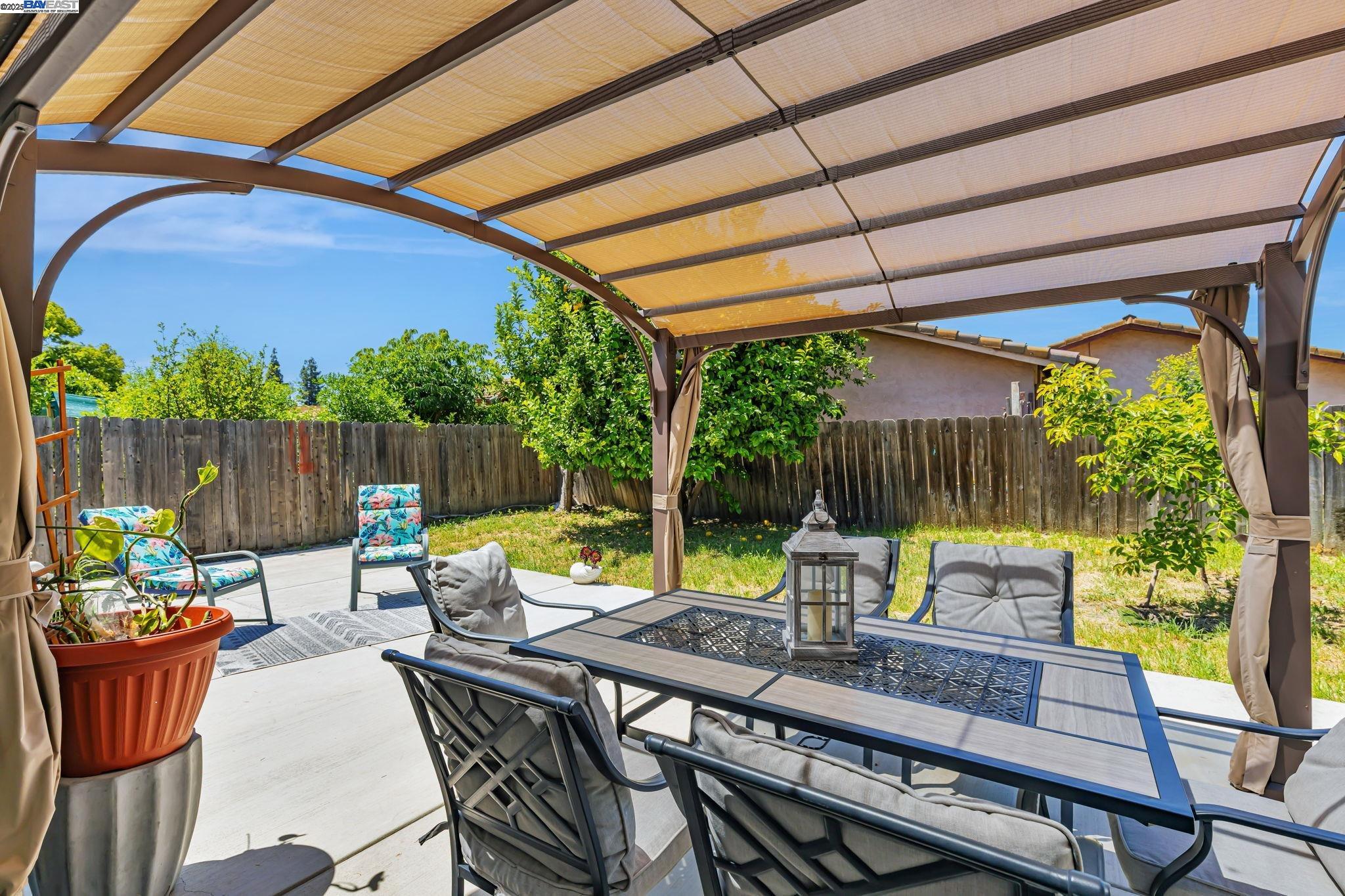 Detail Gallery Image 23 of 25 For 8153 Moulin Ct, Stockton,  CA 95210 - 3 Beds | 2 Baths