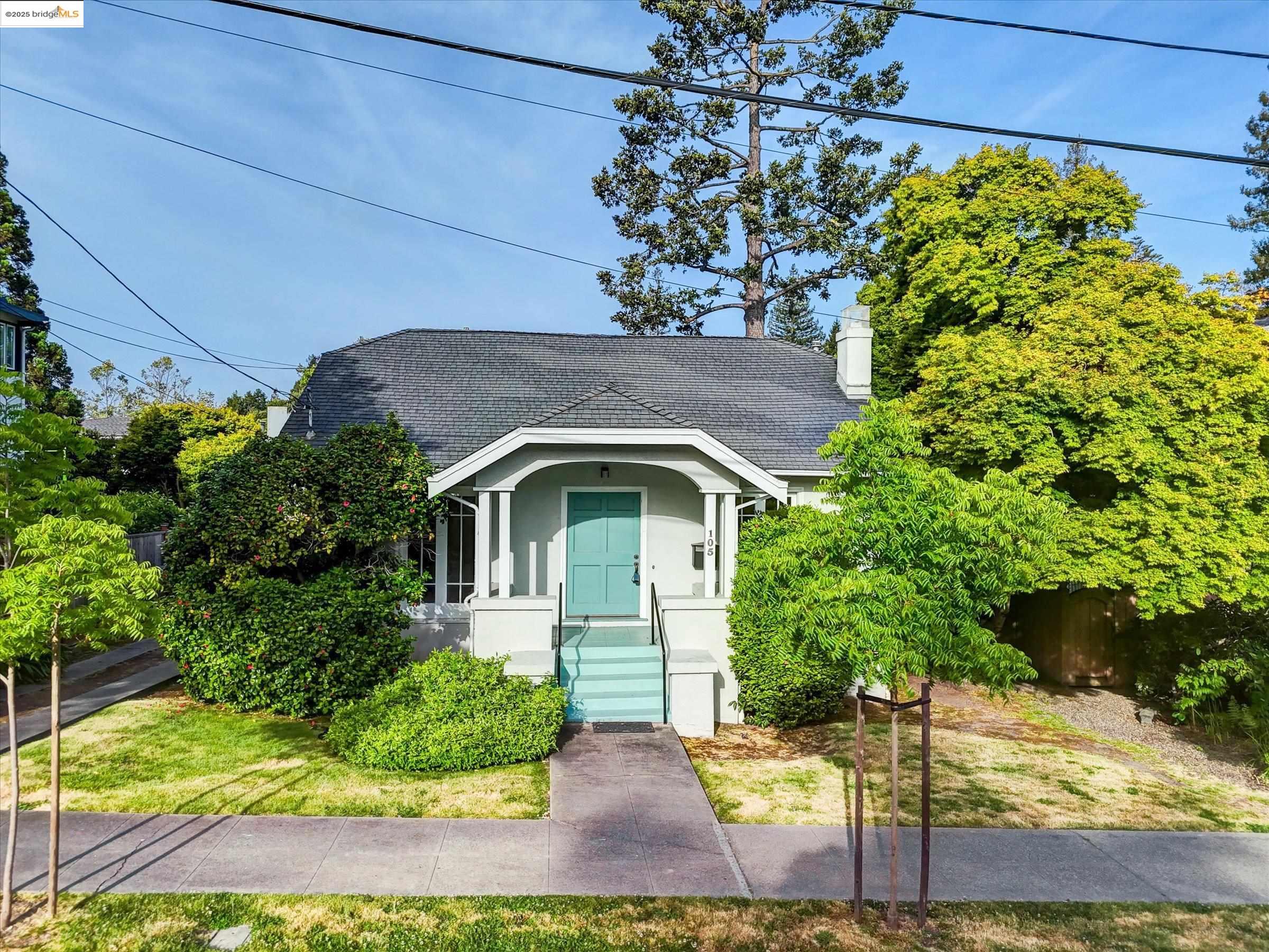 Detail Gallery Image 50 of 60 For 105 Manor Dr, Piedmont,  CA 94611 - 3 Beds | 1 Baths