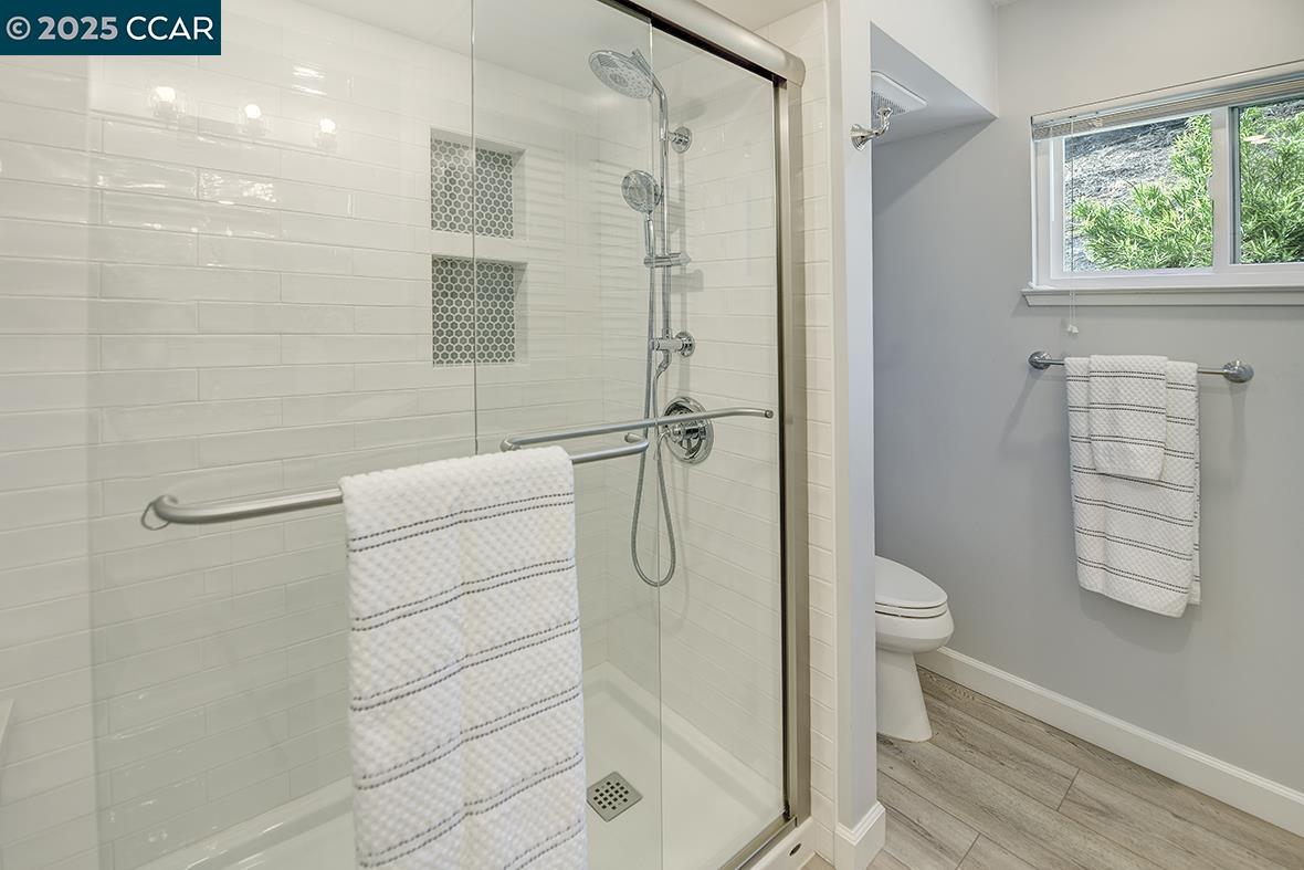 Detail Gallery Image 23 of 50 For 2017 Oakmont Way #2,  Walnut Creek,  CA 94595 - 2 Beds | 1 Baths