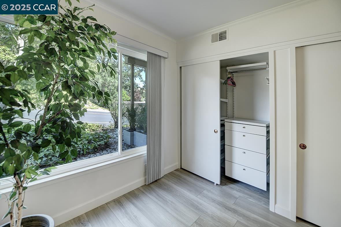 Detail Gallery Image 30 of 50 For 2017 Oakmont Way #2,  Walnut Creek,  CA 94595 - 2 Beds | 1 Baths