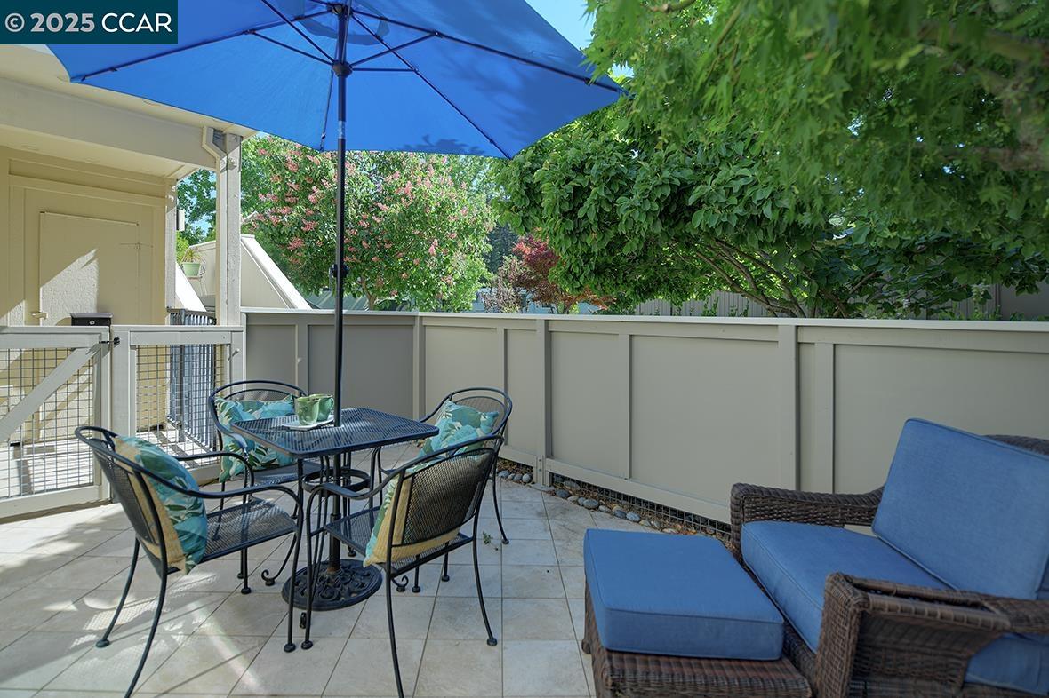 Detail Gallery Image 35 of 50 For 2017 Oakmont Way #2,  Walnut Creek,  CA 94595 - 2 Beds | 1 Baths