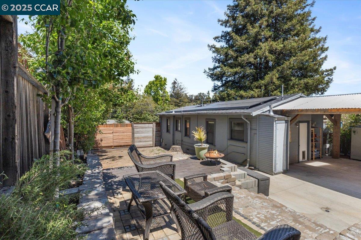 Detail Gallery Image 13 of 17 For 8041 Winthrope St, Oakland,  CA 94605 - 2 Beds | 1 Baths