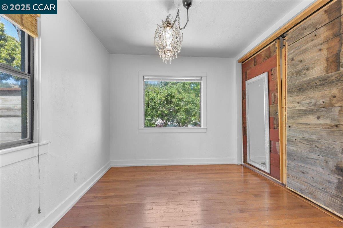 Detail Gallery Image 4 of 17 For 8041 Winthrope St, Oakland,  CA 94605 - 2 Beds | 1 Baths