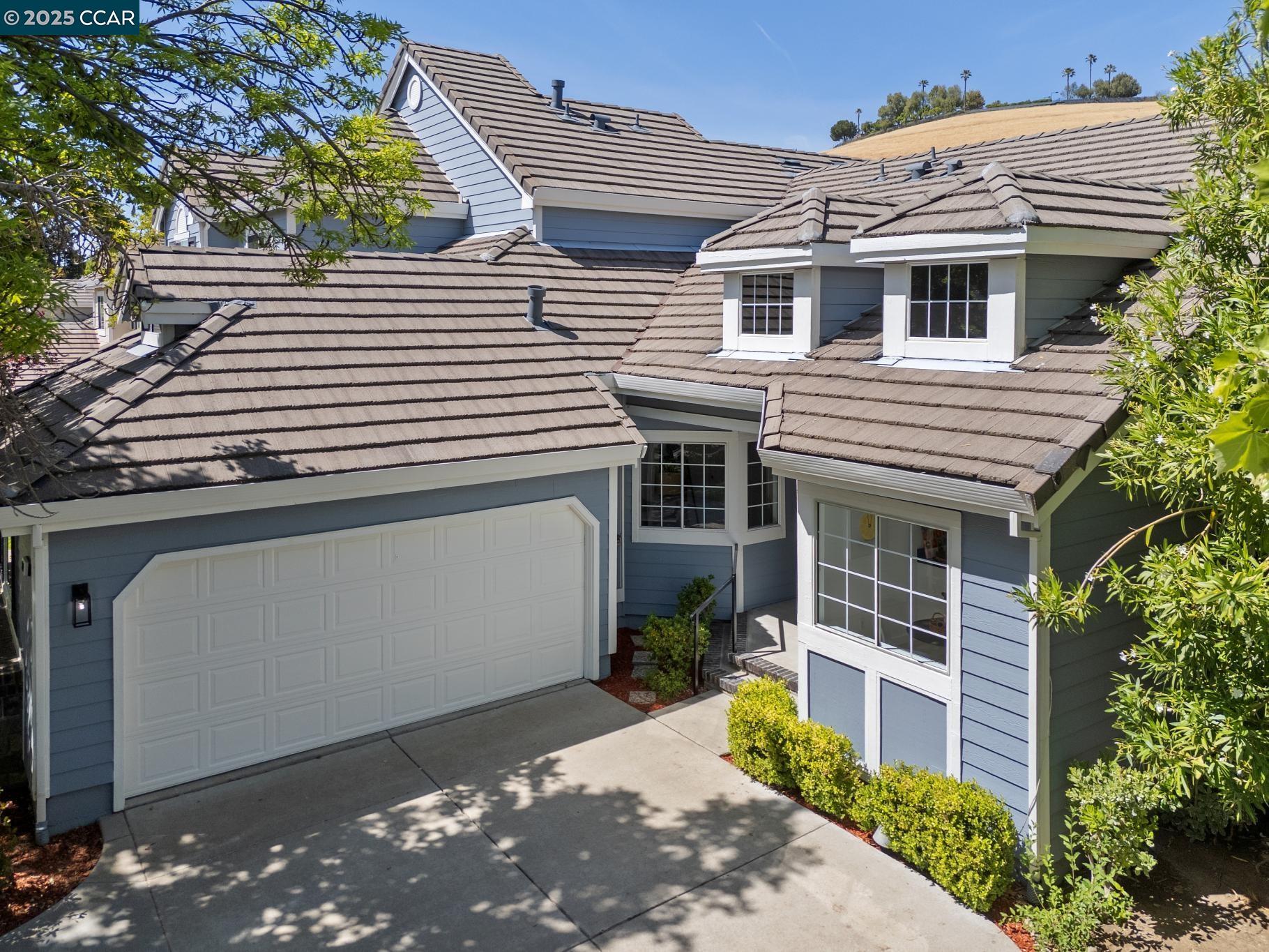 Detail Gallery Image 1 of 1 For 900 Arrowhead Ter, Clayton,  CA 94517 - 2 Beds | 2 Baths