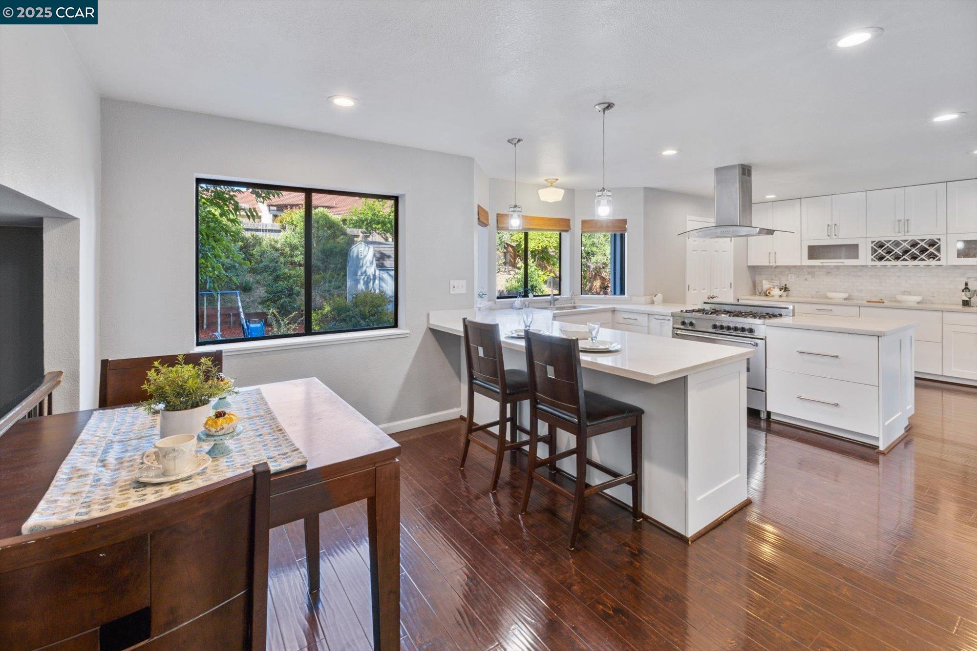 Detail Gallery Image 16 of 60 For 243 Reynard Ln, Vallejo,  CA 94591 - 4 Beds | 2/1 Baths