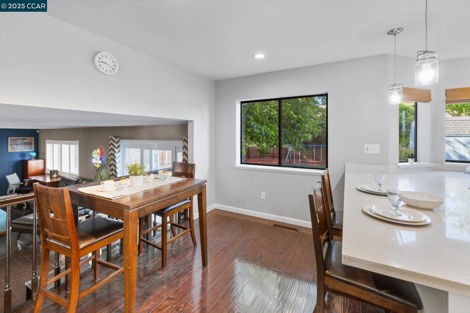 Detail Gallery Image 18 of 60 For 243 Reynard Ln, Vallejo,  CA 94591 - 4 Beds | 2/1 Baths