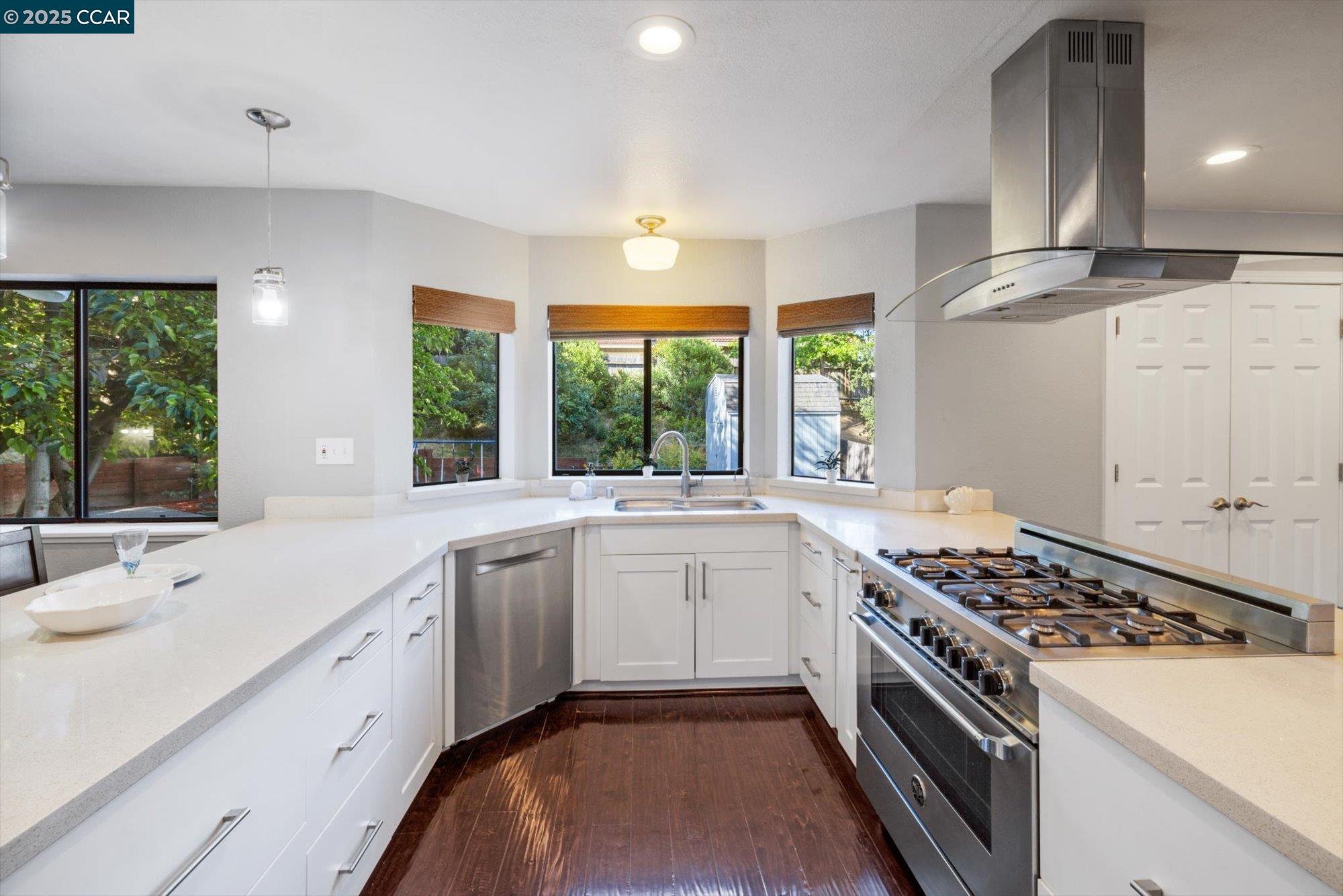 Detail Gallery Image 21 of 60 For 243 Reynard Ln, Vallejo,  CA 94591 - 4 Beds | 2/1 Baths