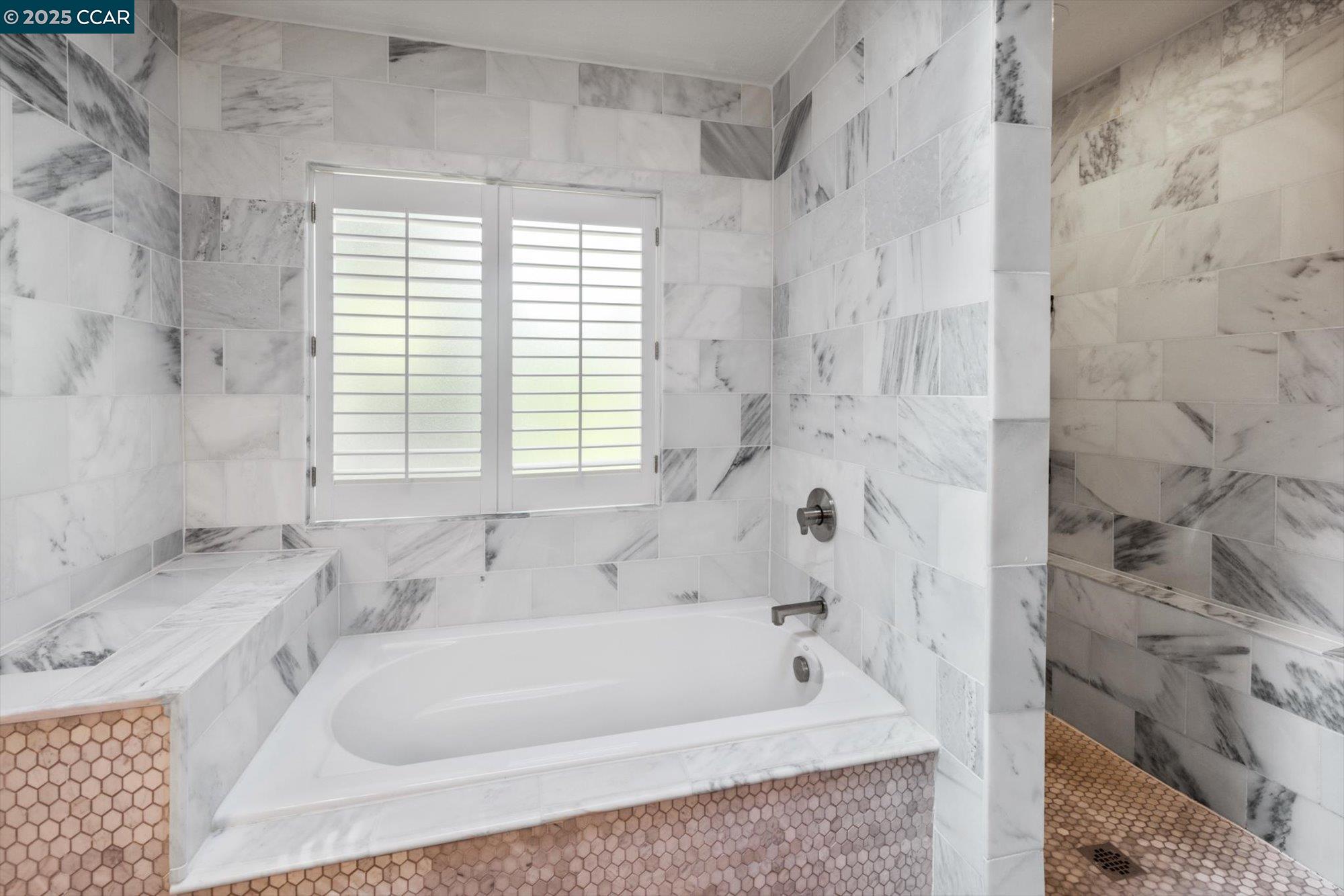 Detail Gallery Image 36 of 60 For 243 Reynard Ln, Vallejo,  CA 94591 - 4 Beds | 2/1 Baths