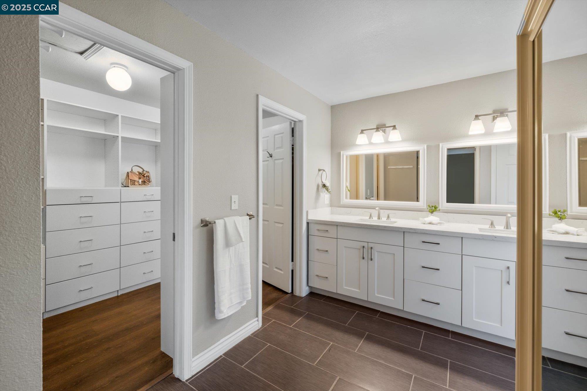 Detail Gallery Image 40 of 60 For 243 Reynard Ln, Vallejo,  CA 94591 - 4 Beds | 2/1 Baths