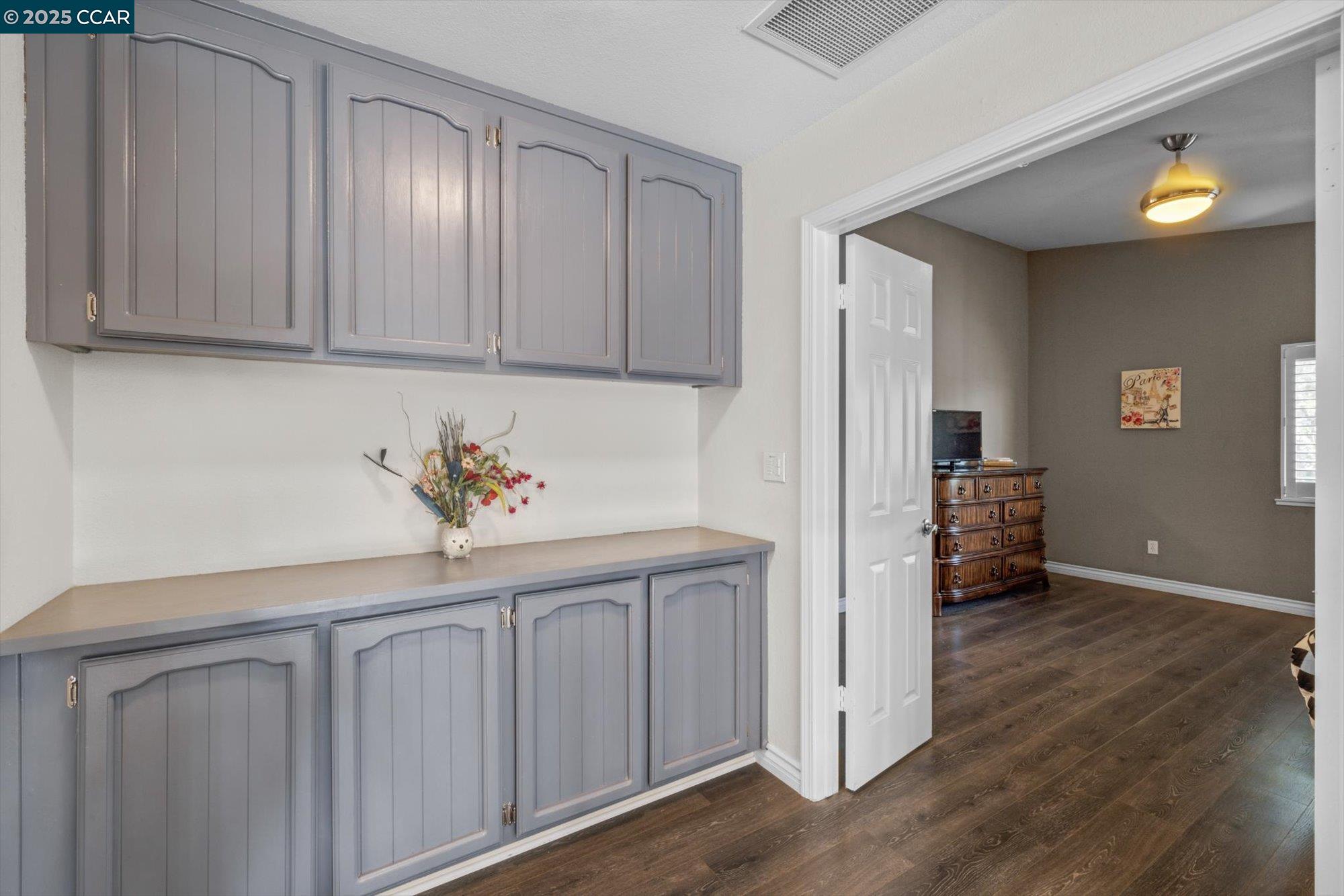 Detail Gallery Image 41 of 60 For 243 Reynard Ln, Vallejo,  CA 94591 - 4 Beds | 2/1 Baths