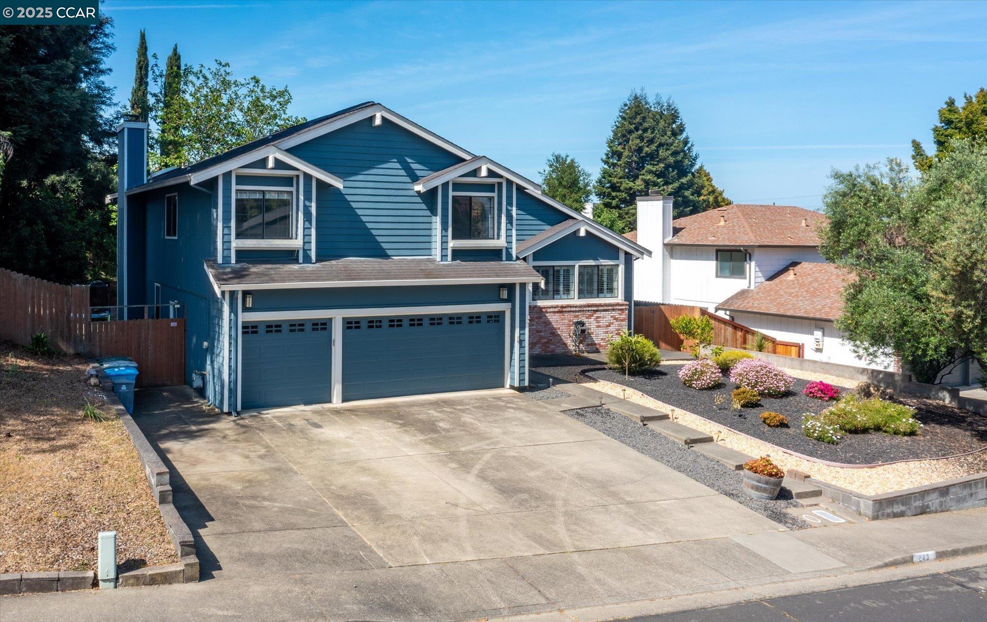 Detail Gallery Image 6 of 60 For 243 Reynard Ln, Vallejo,  CA 94591 - 4 Beds | 2/1 Baths