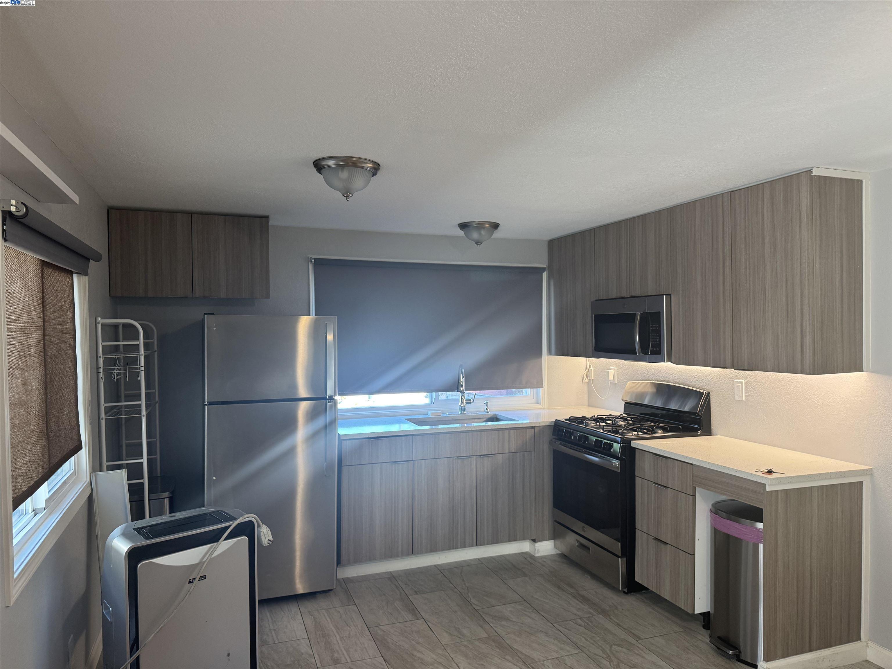 Detail Gallery Image 20 of 27 For 2399 E 14th Street #66,  San Leandro,  CA 94577 - 1 Beds | 1 Baths