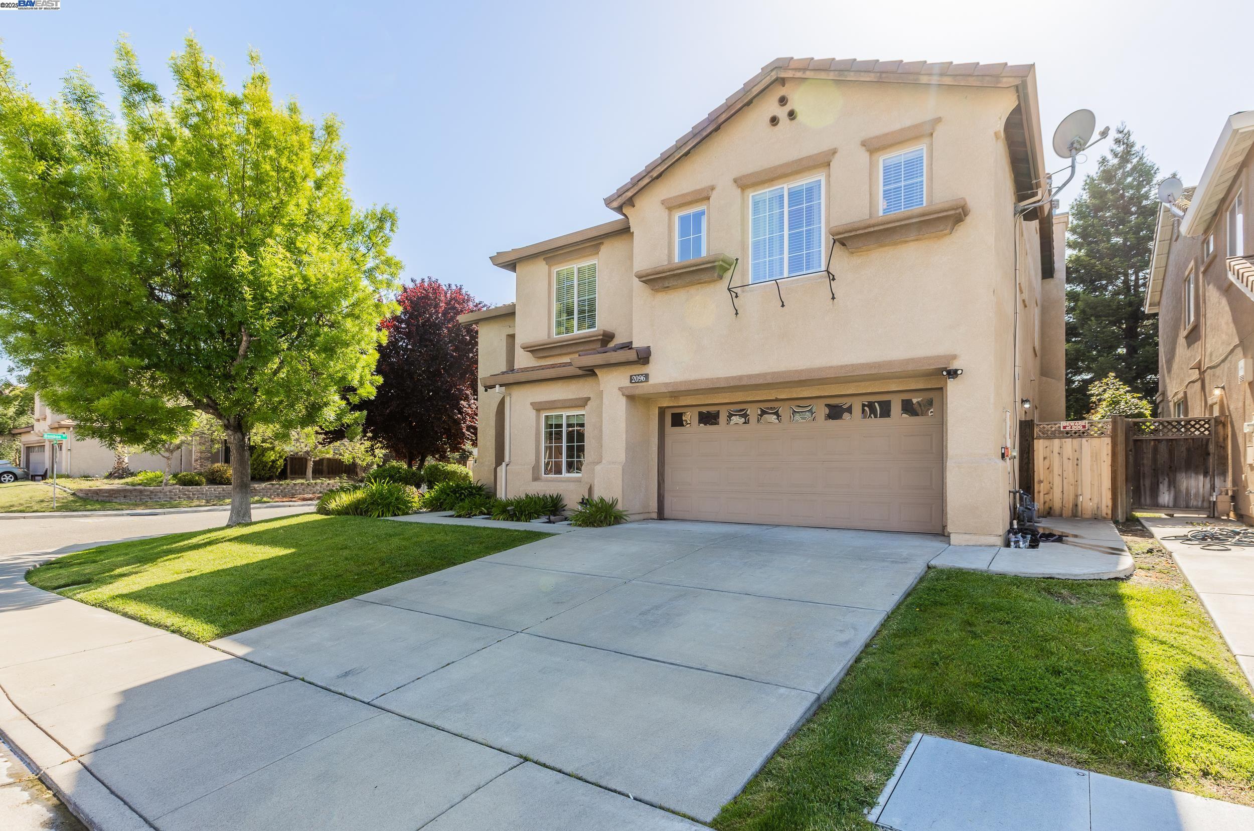 Detail Gallery Image 3 of 41 For 2096 Goldpine Way, Antioch,  CA 94509 - 5 Beds | 3 Baths