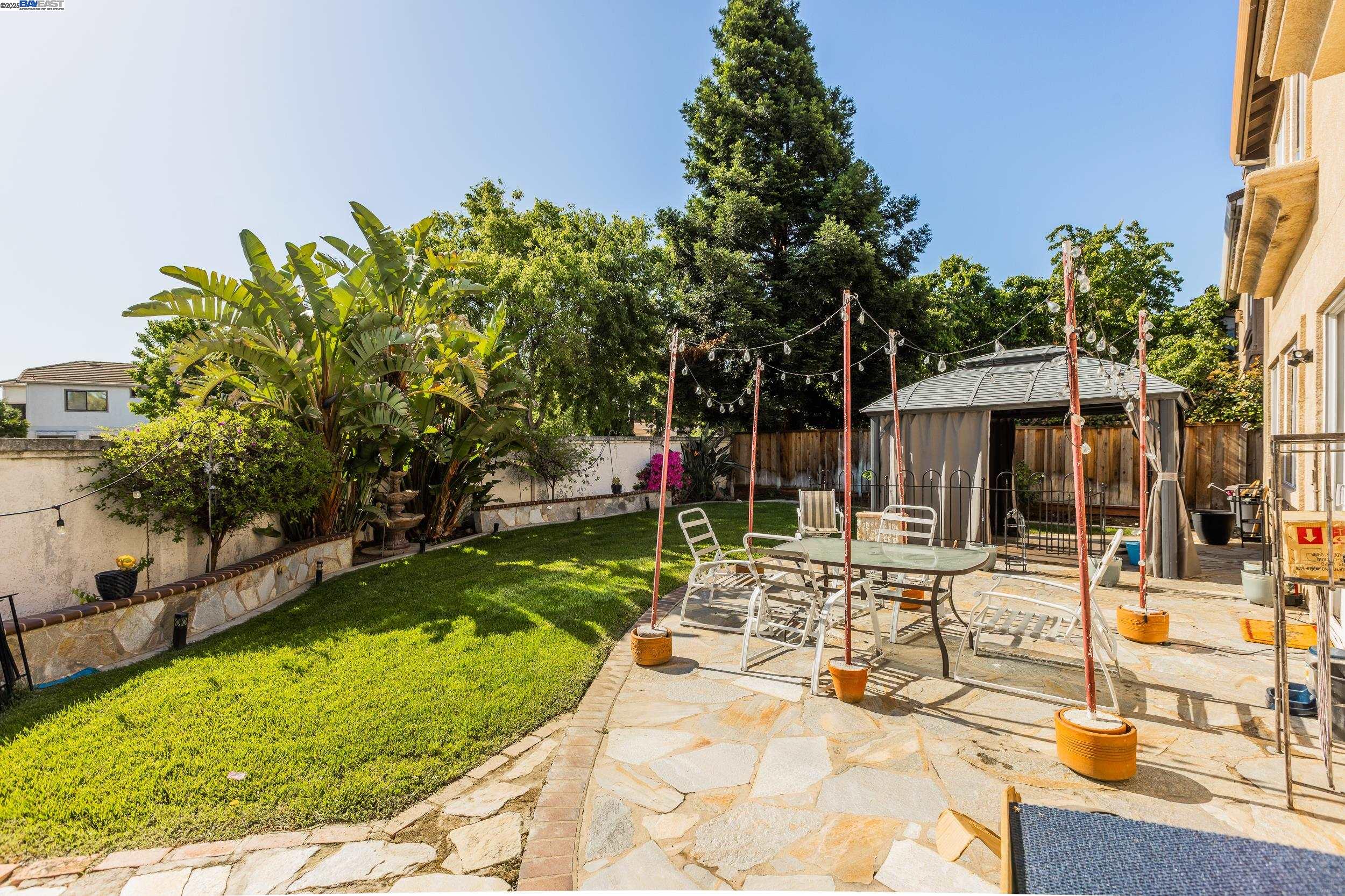 Detail Gallery Image 30 of 41 For 2096 Goldpine Way, Antioch,  CA 94509 - 5 Beds | 3 Baths
